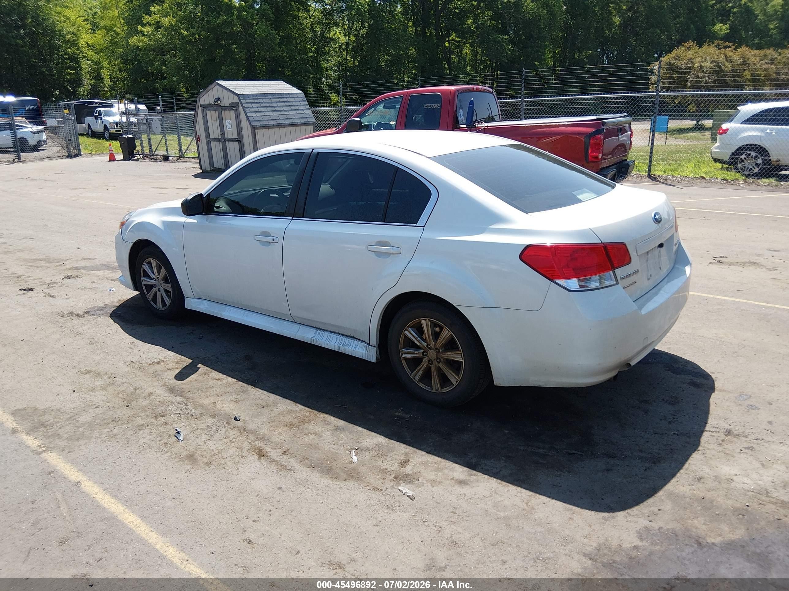 2013 Subaru Legacy 2.5i White vin: 4S3BMBA64D3037827