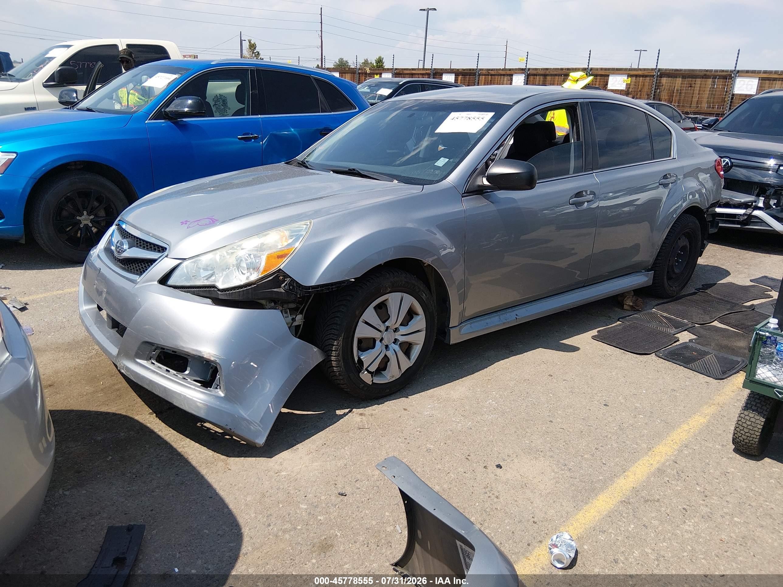 2011 Subaru Legacy 2.5i Silver vin: 4S3BMBA65B3251724