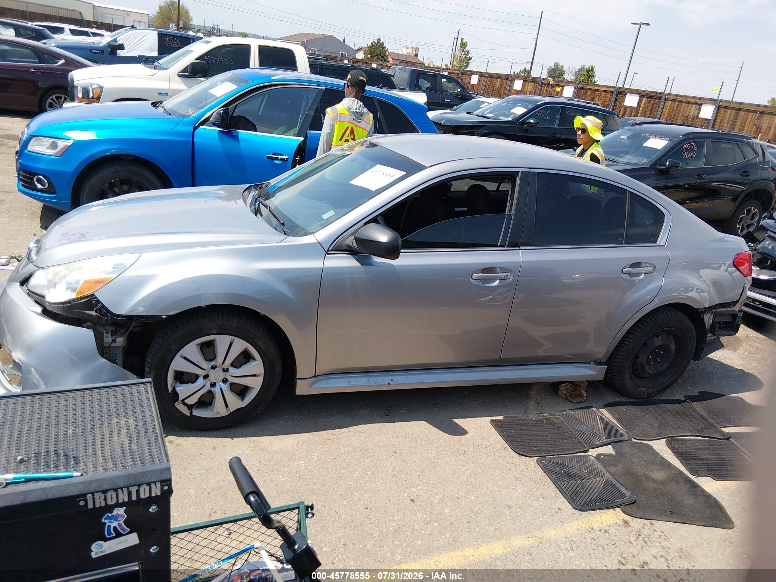2011 Subaru Legacy 2.5i Silver vin: 4S3BMBA65B3251724