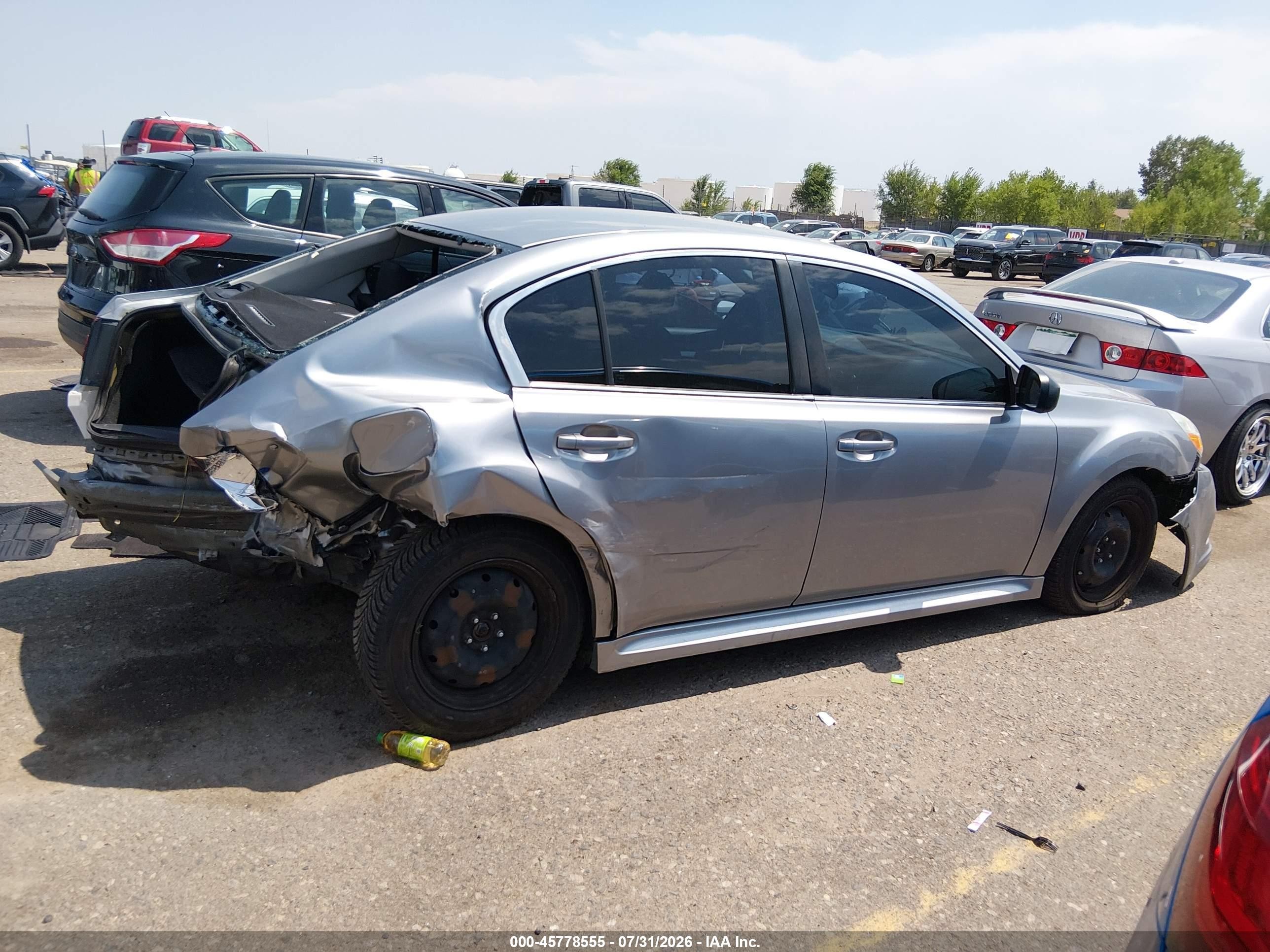 2011 Subaru Legacy 2.5i Silver vin: 4S3BMBA65B3251724