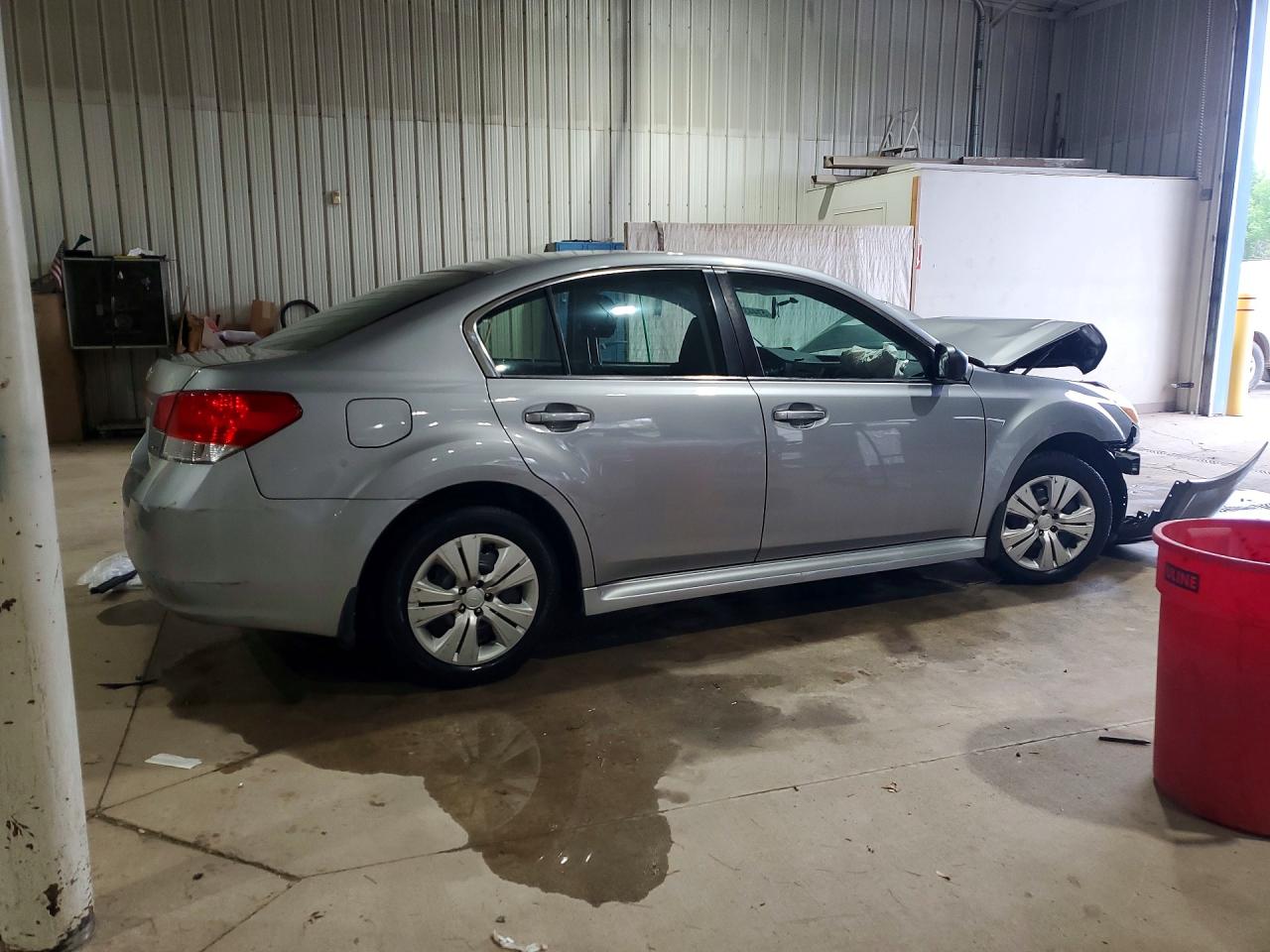 2011 Subaru Legacy 2.5i Silver vin: 4S3BMBA66B3223723