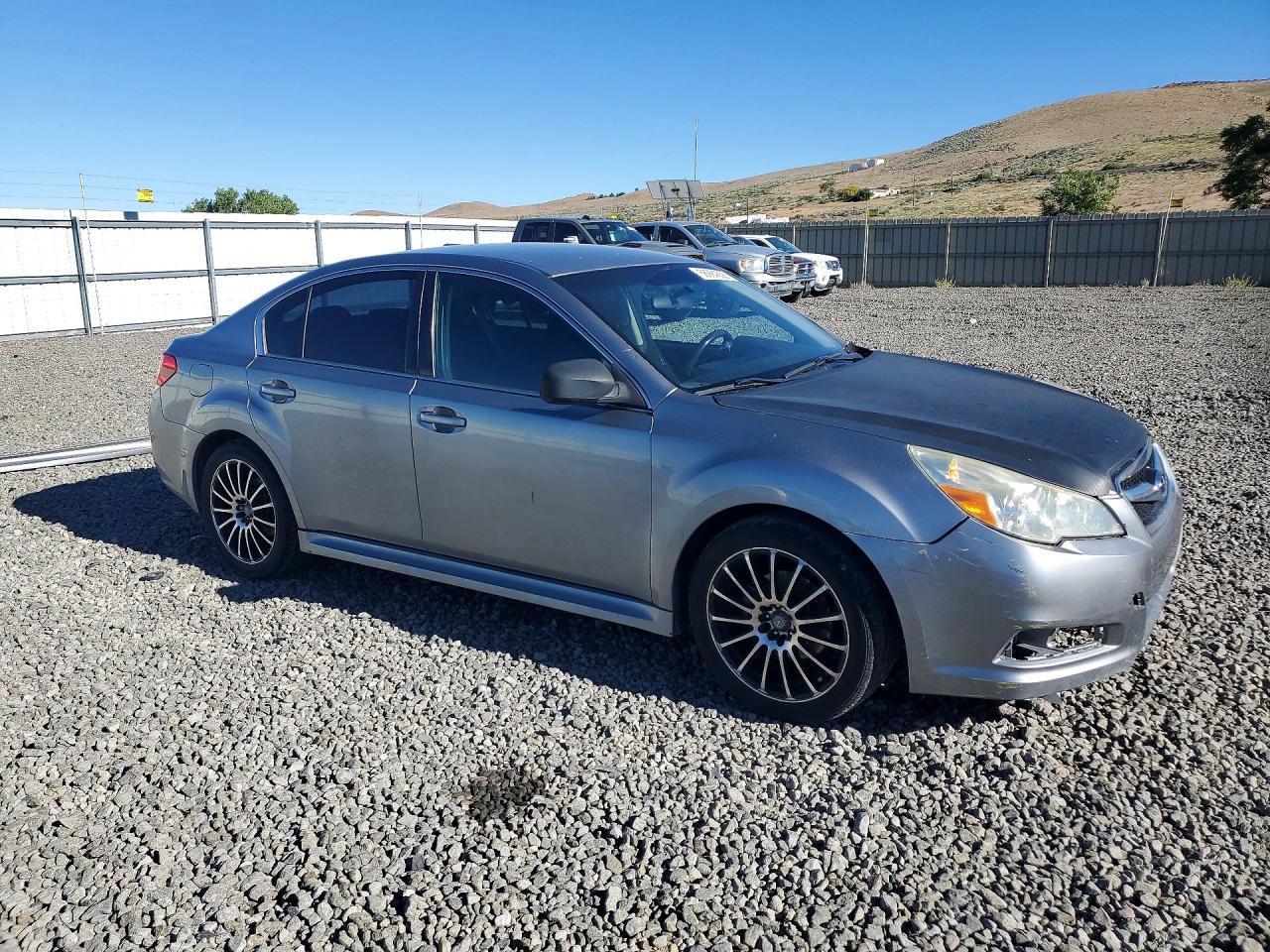2011 Subaru Legacy 2.5i Silver vin: 4S3BMBA66B3239260