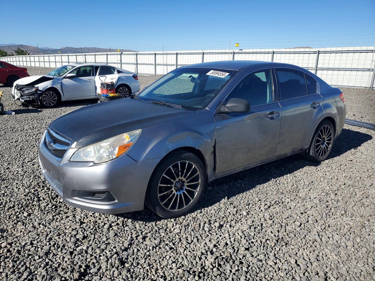 2011 Subaru Legacy 2.5i Silver vin: 4S3BMBA66B3239260