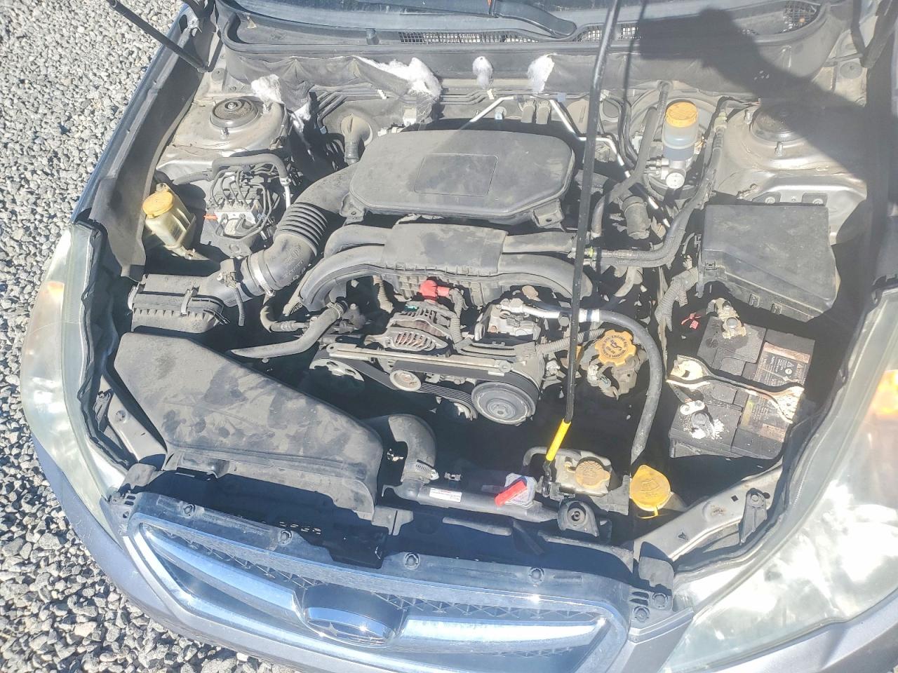 2011 Subaru Legacy 2.5i Silver vin: 4S3BMBA66B3239260