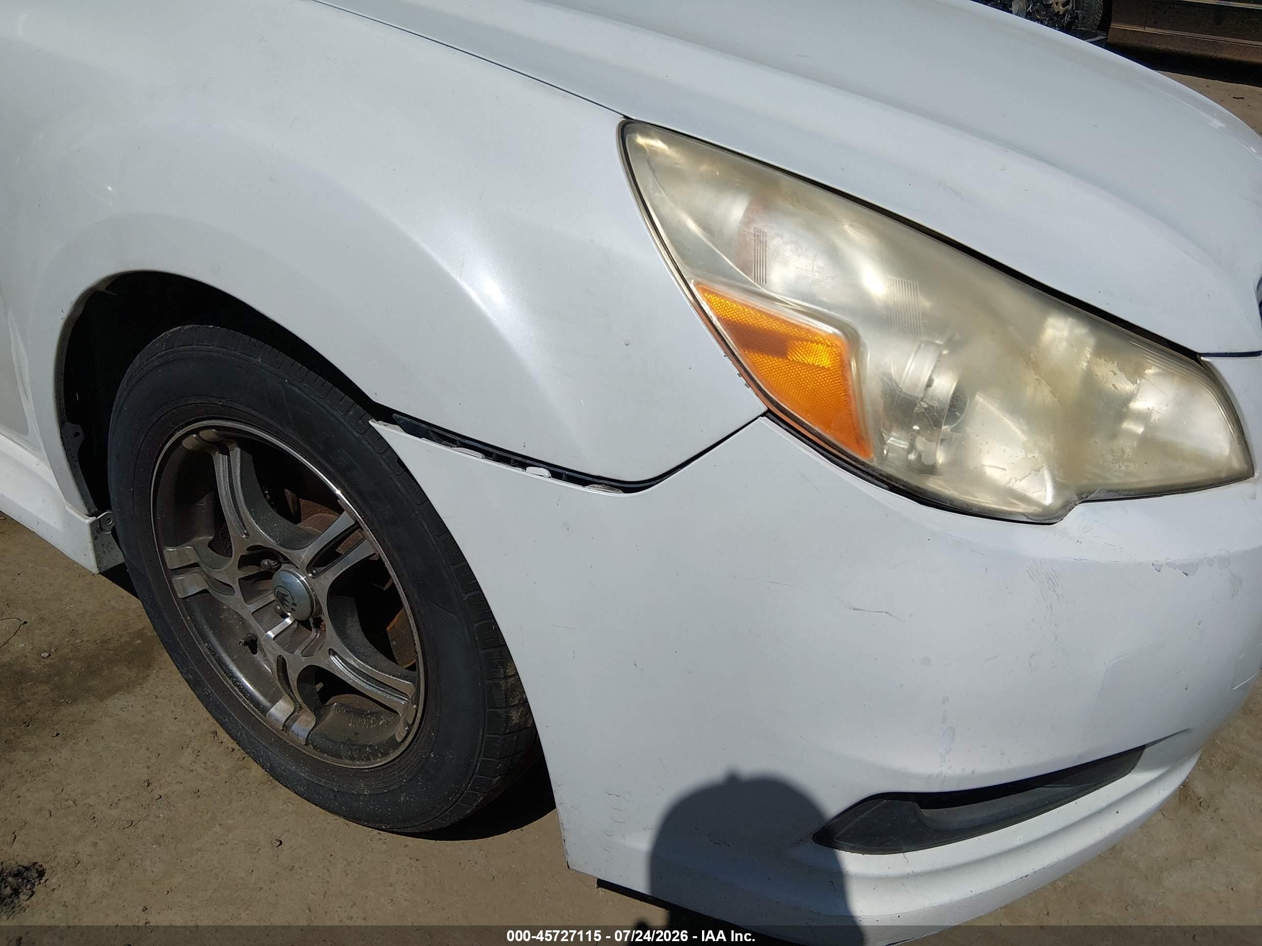 2011 Subaru Legacy 2.5i White vin: 4S3BMBA66B3250646