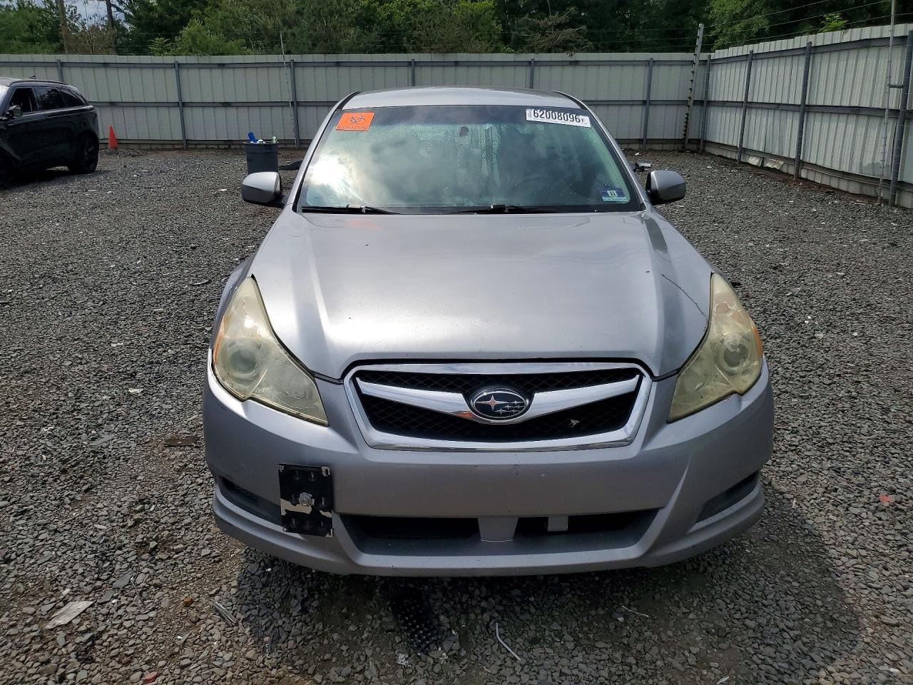 2011 Subaru Legacy 2.5i Silver vin: 4S3BMBA66B3258570