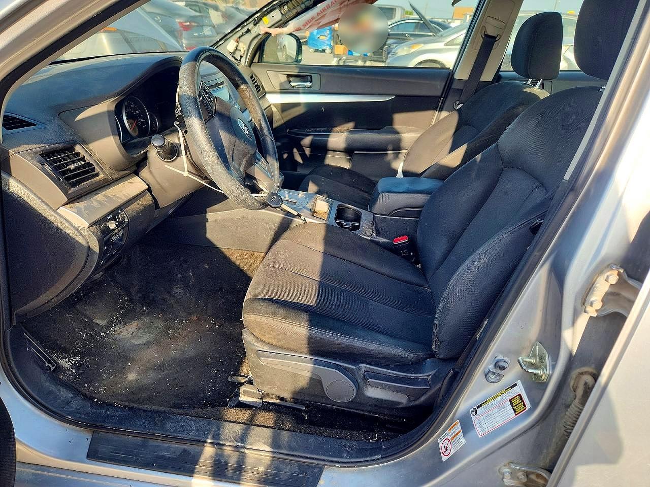 2014 Subaru Legacy 2.5i Silver vin: 4S3BMBA67E3031862