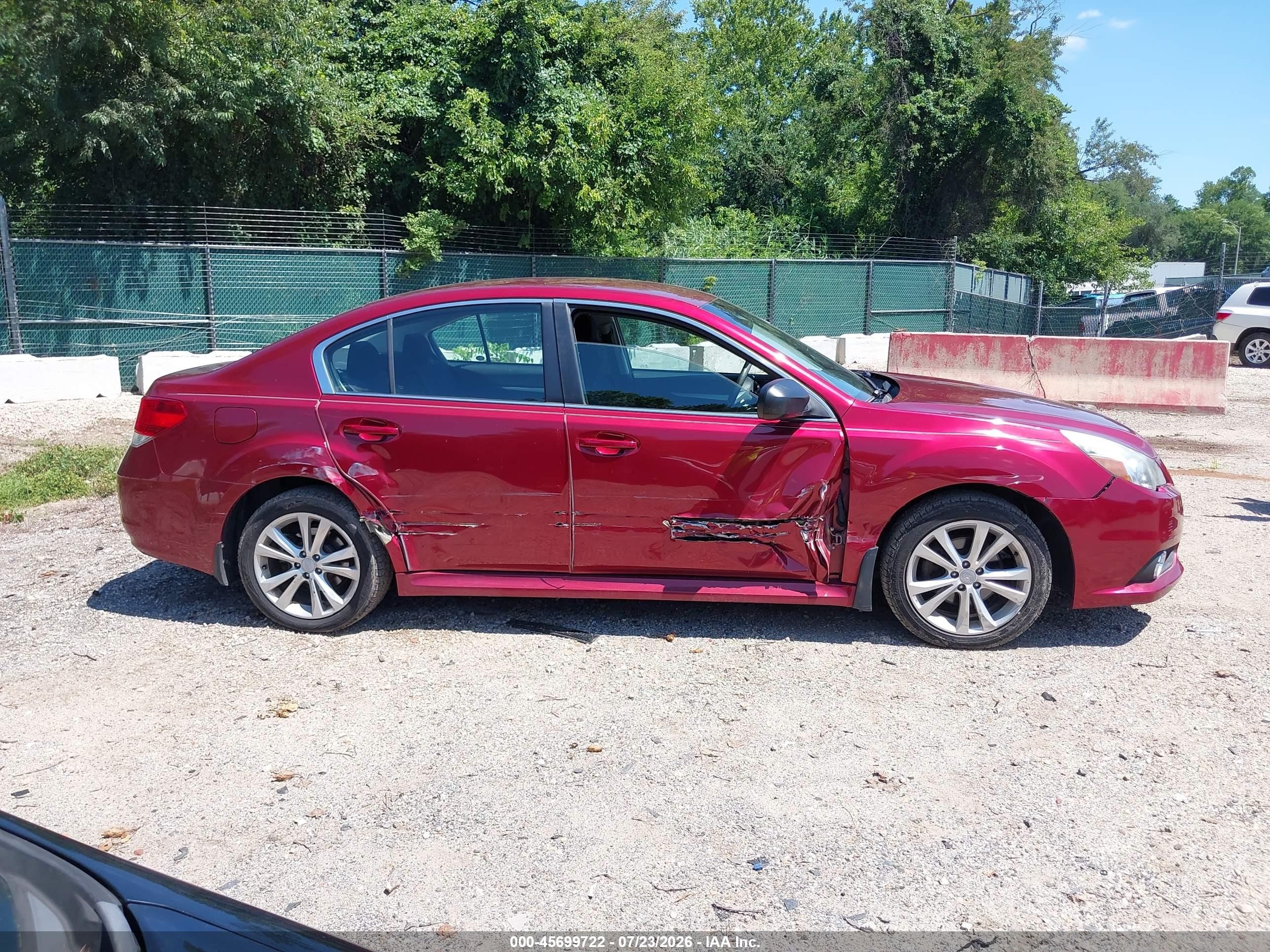 2014 Subaru Legacy 2.5i Темно-бордовый vin: 4S3BMBA67E3032722