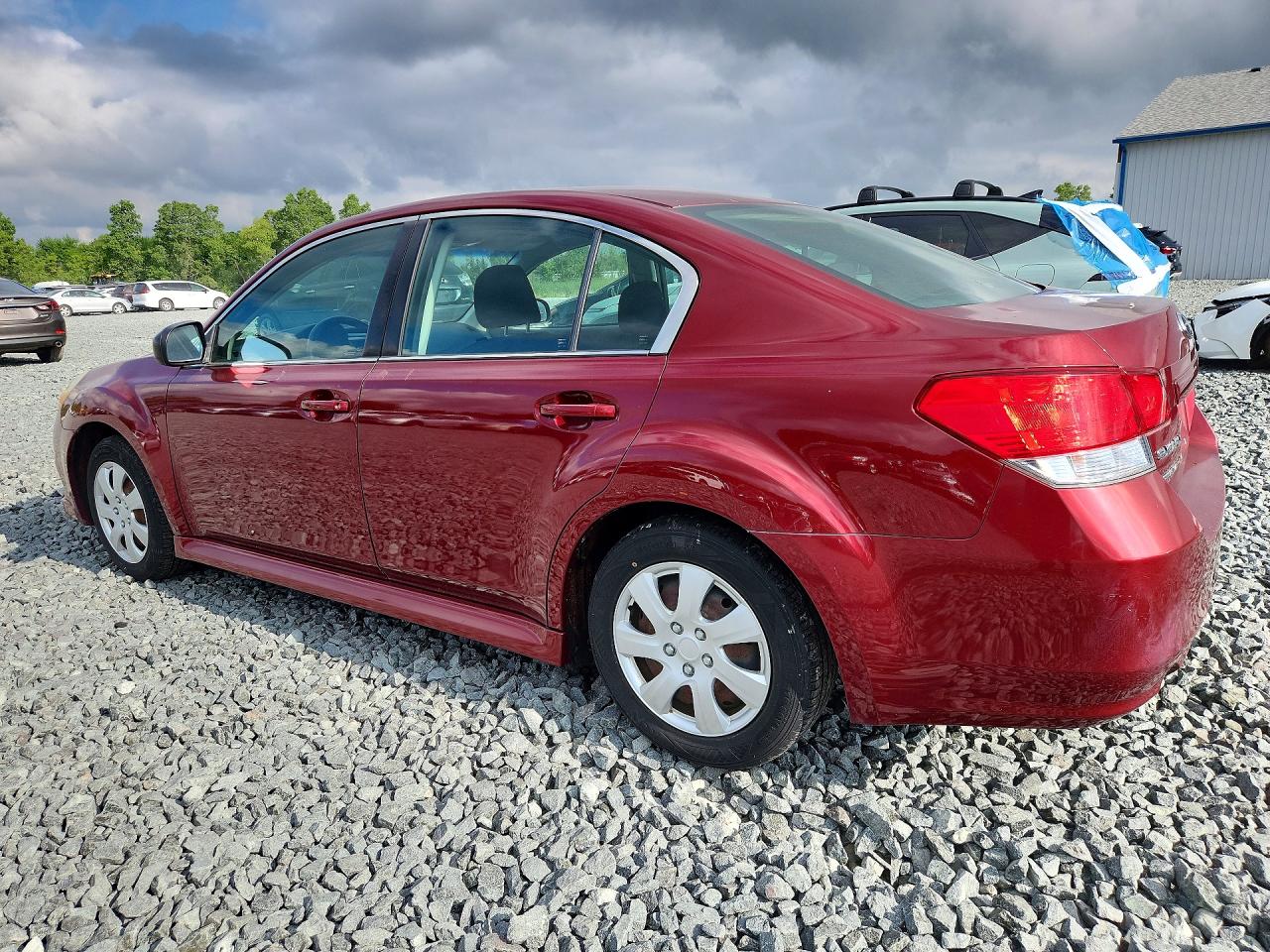 2011 Subaru Legacy 2.5i Red vin: 4S3BMBA68B3221505