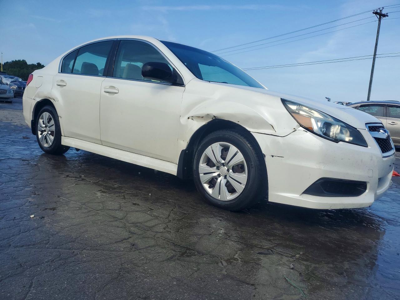 2013 Subaru Legacy 2.5i White vin: 4S3BMBA68D3017354