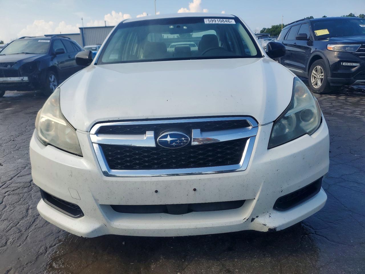 2013 Subaru Legacy 2.5i White vin: 4S3BMBA68D3017354