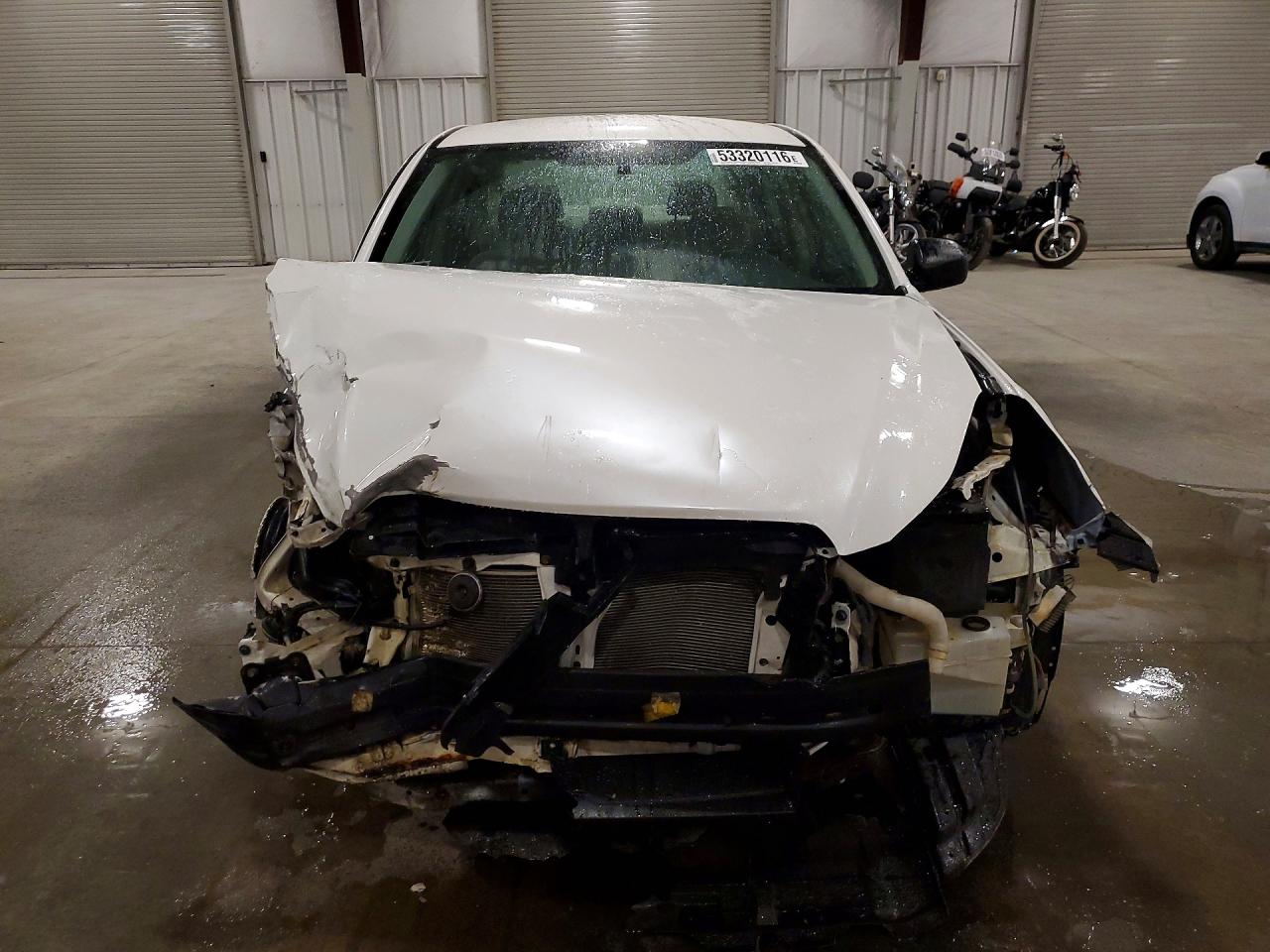 2013 Subaru Legacy 2.5i White vin: 4S3BMBA68D3040858