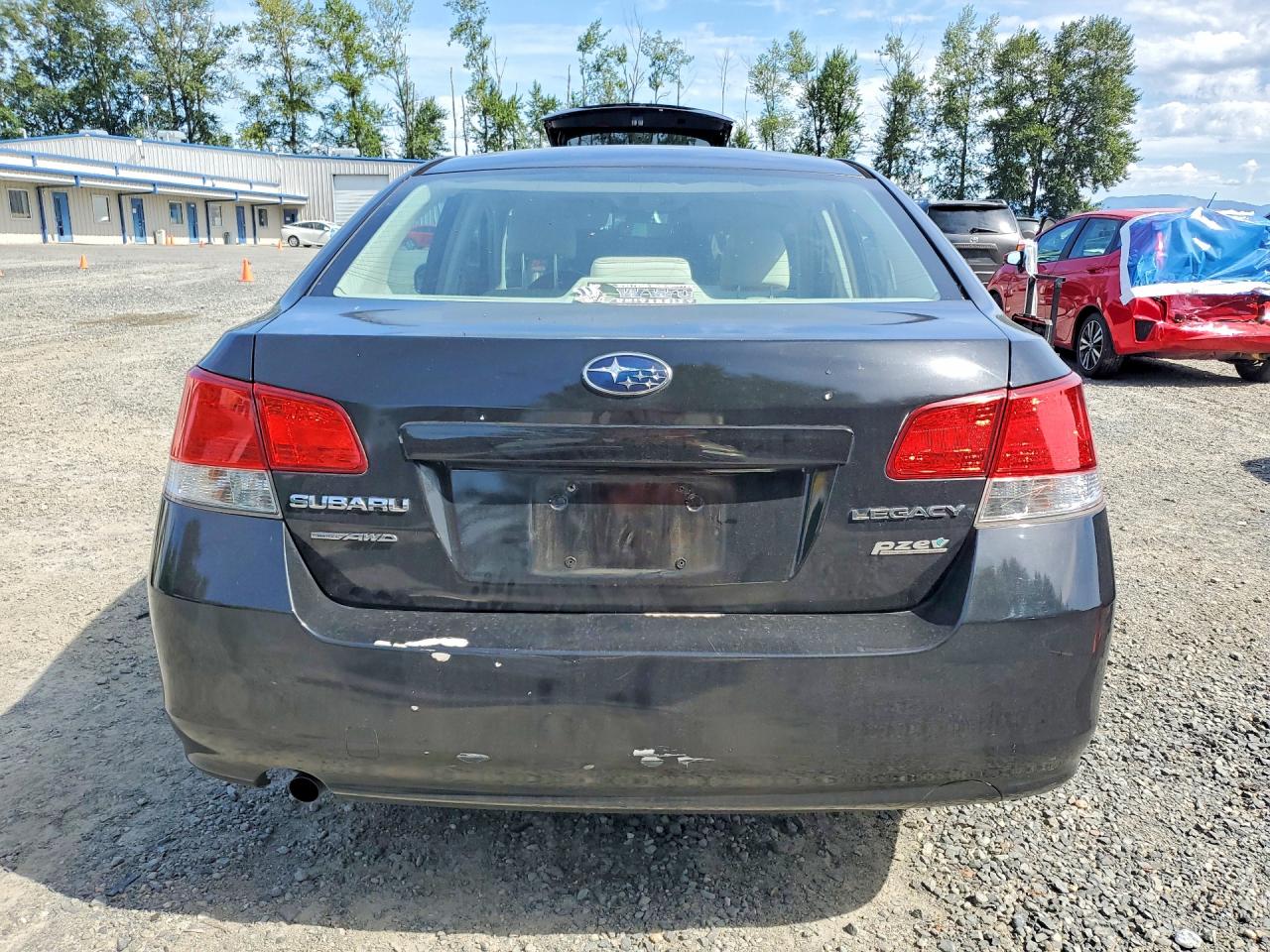 2010 Subaru Legacy 2.5i Black vin: 4S3BMBA69A3236528