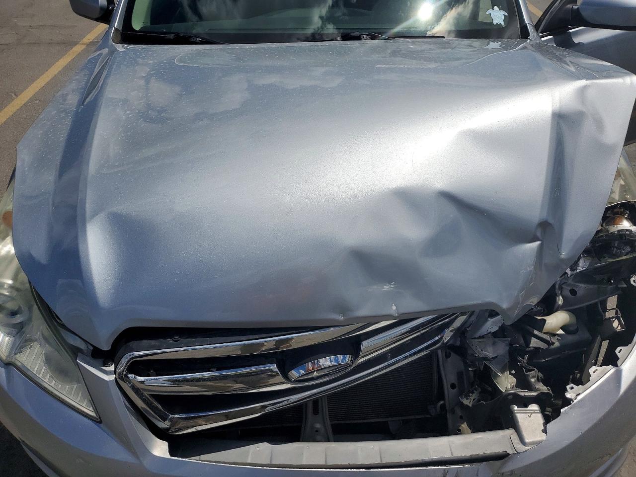 2012 Subaru Legacy 2.5i Серебряный vin: 4S3BMBA69C3004711