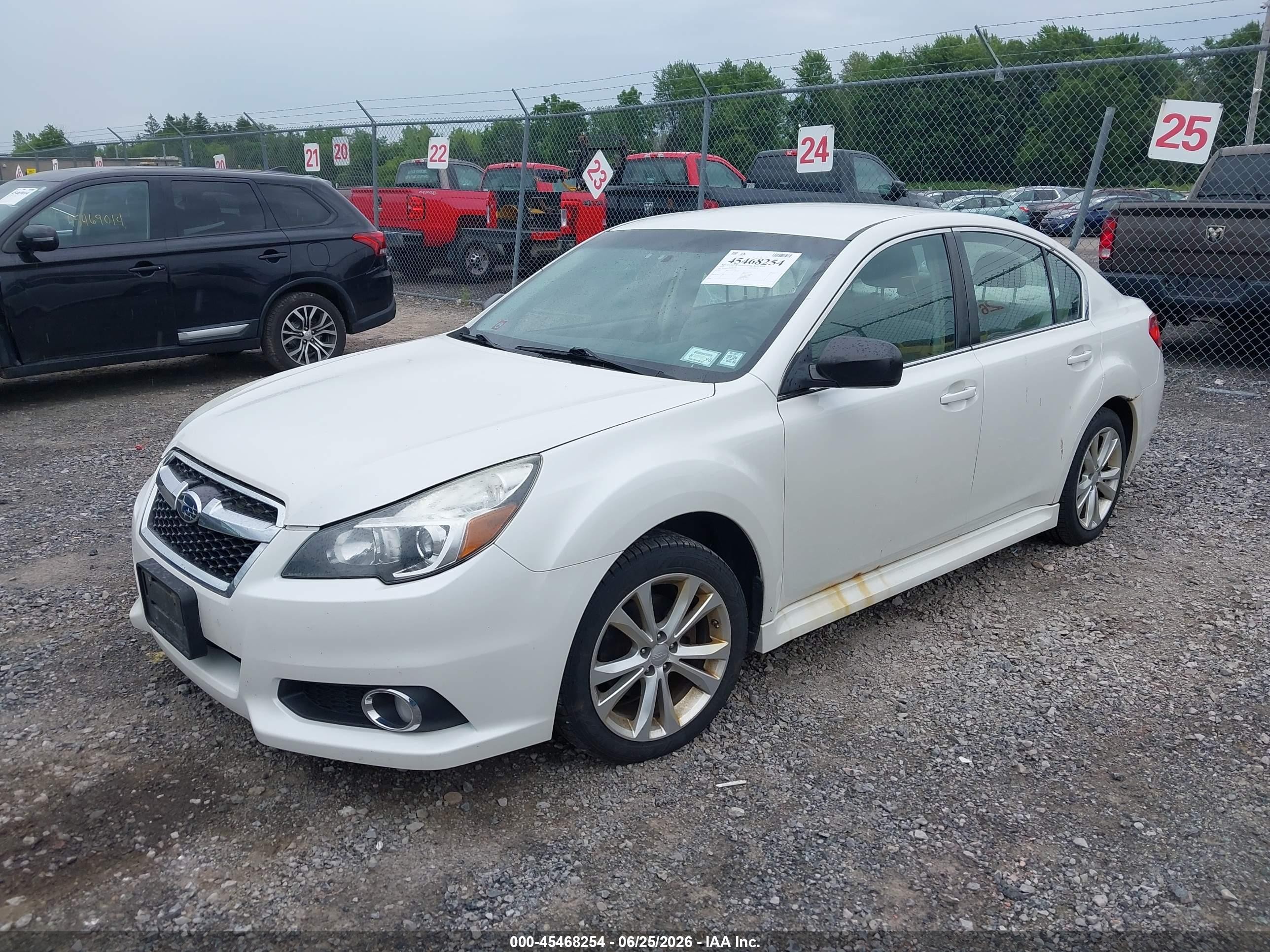 2014 Subaru Legacy 2.5i White vin: 4S3BMBA69E3008793