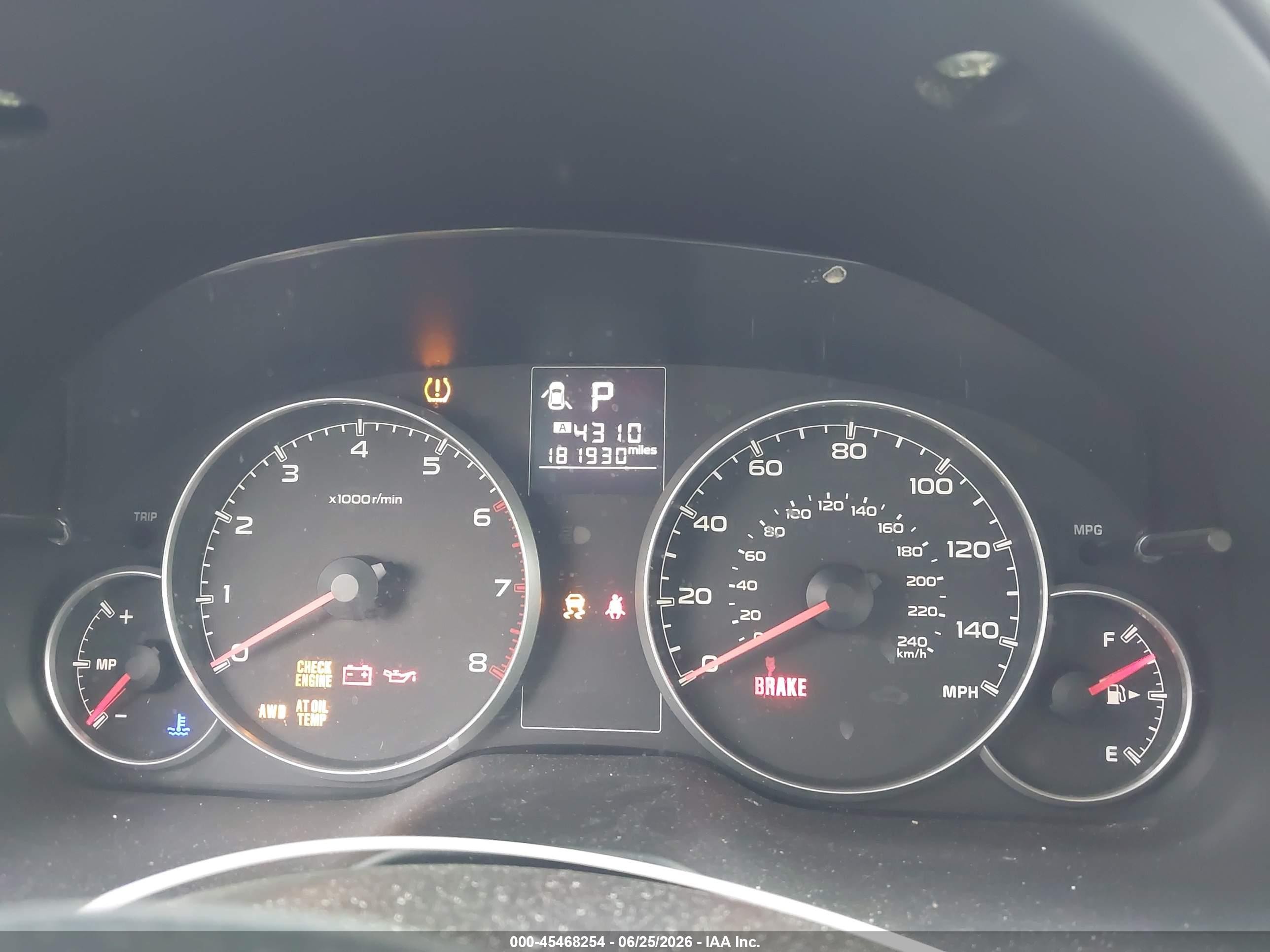 2014 Subaru Legacy 2.5i White vin: 4S3BMBA69E3008793