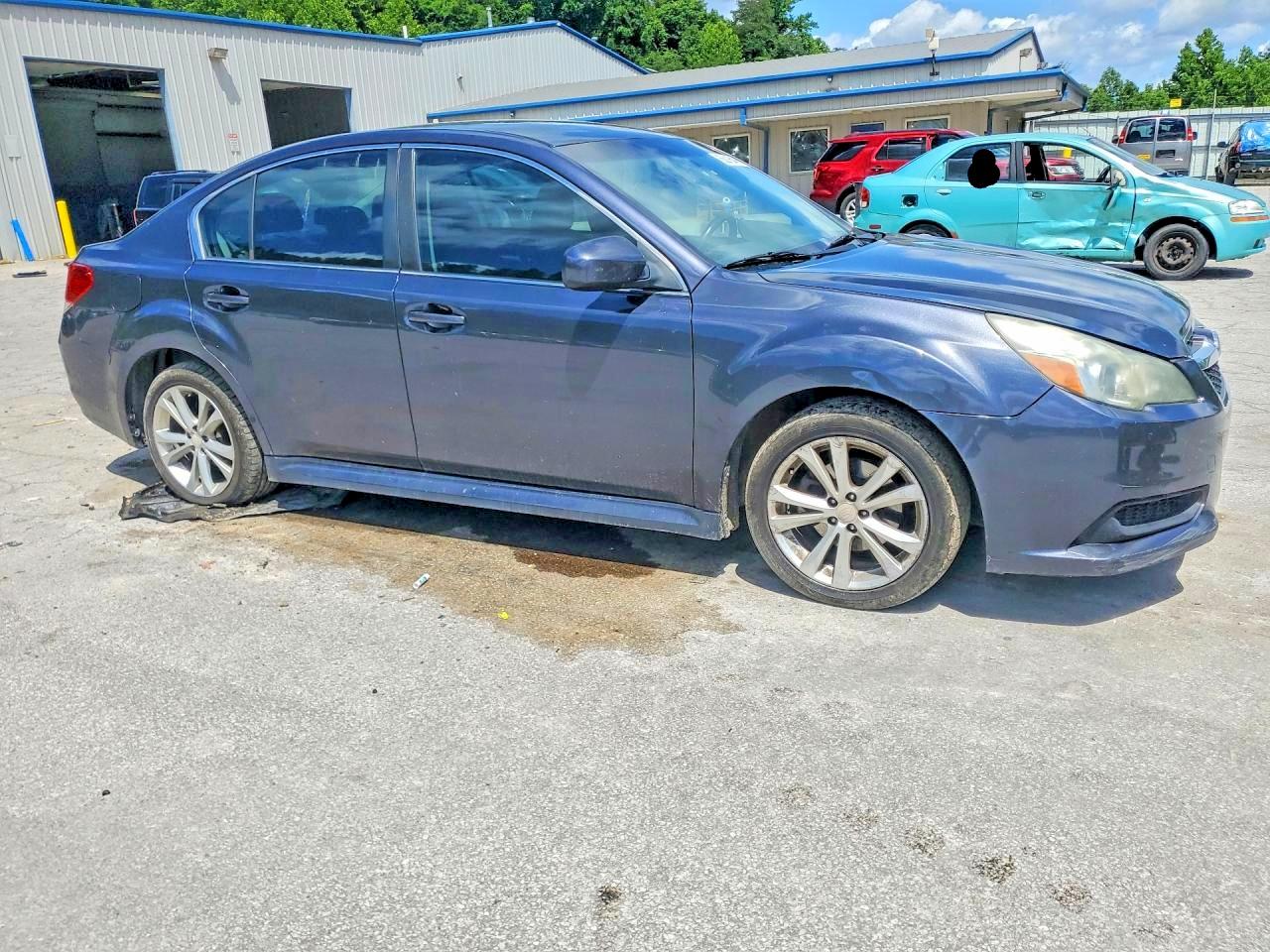 2013 Subaru Legacy 2.5i Premium Blue vin: 4S3BMBB62D3032043