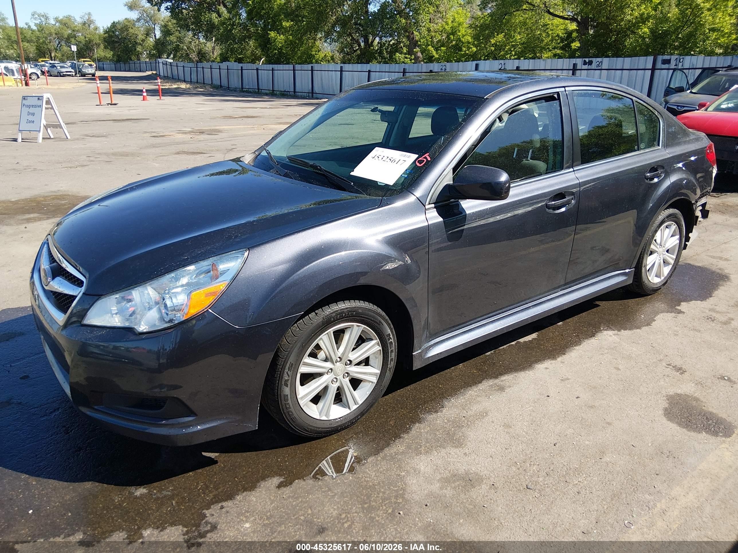 2012 Subaru Legacy 2.5i Premium Gray vin: 4S3BMBB63C3035743