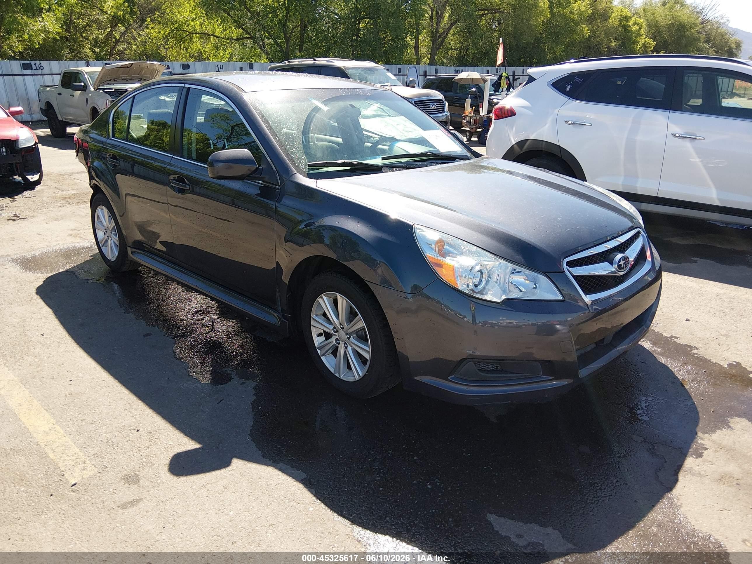 2012 Subaru Legacy 2.5i Premium Gray vin: 4S3BMBB63C3035743