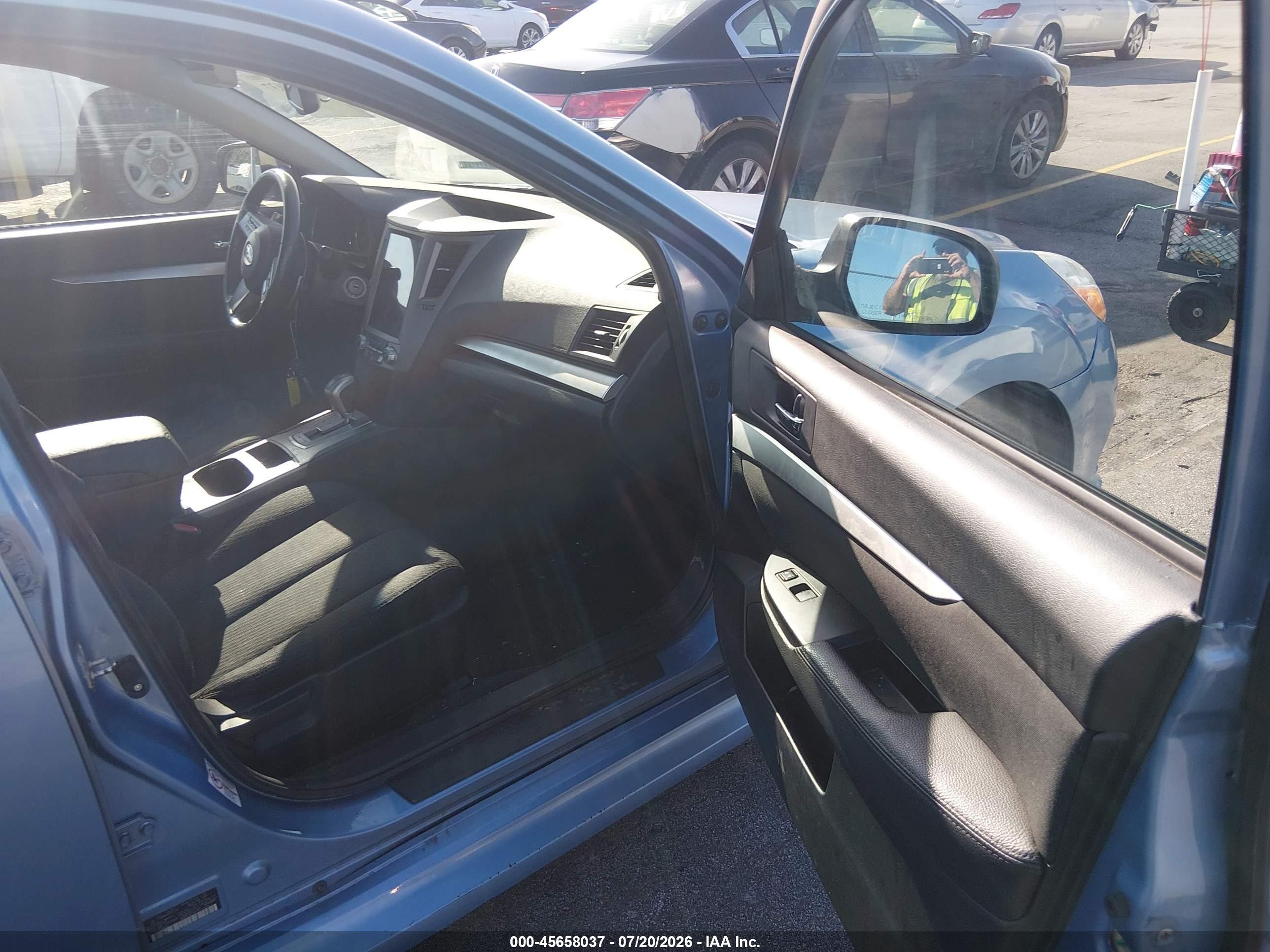 2010 Subaru Legacy 2.5i Premium Blue vin: 4S3BMBB69A3231778