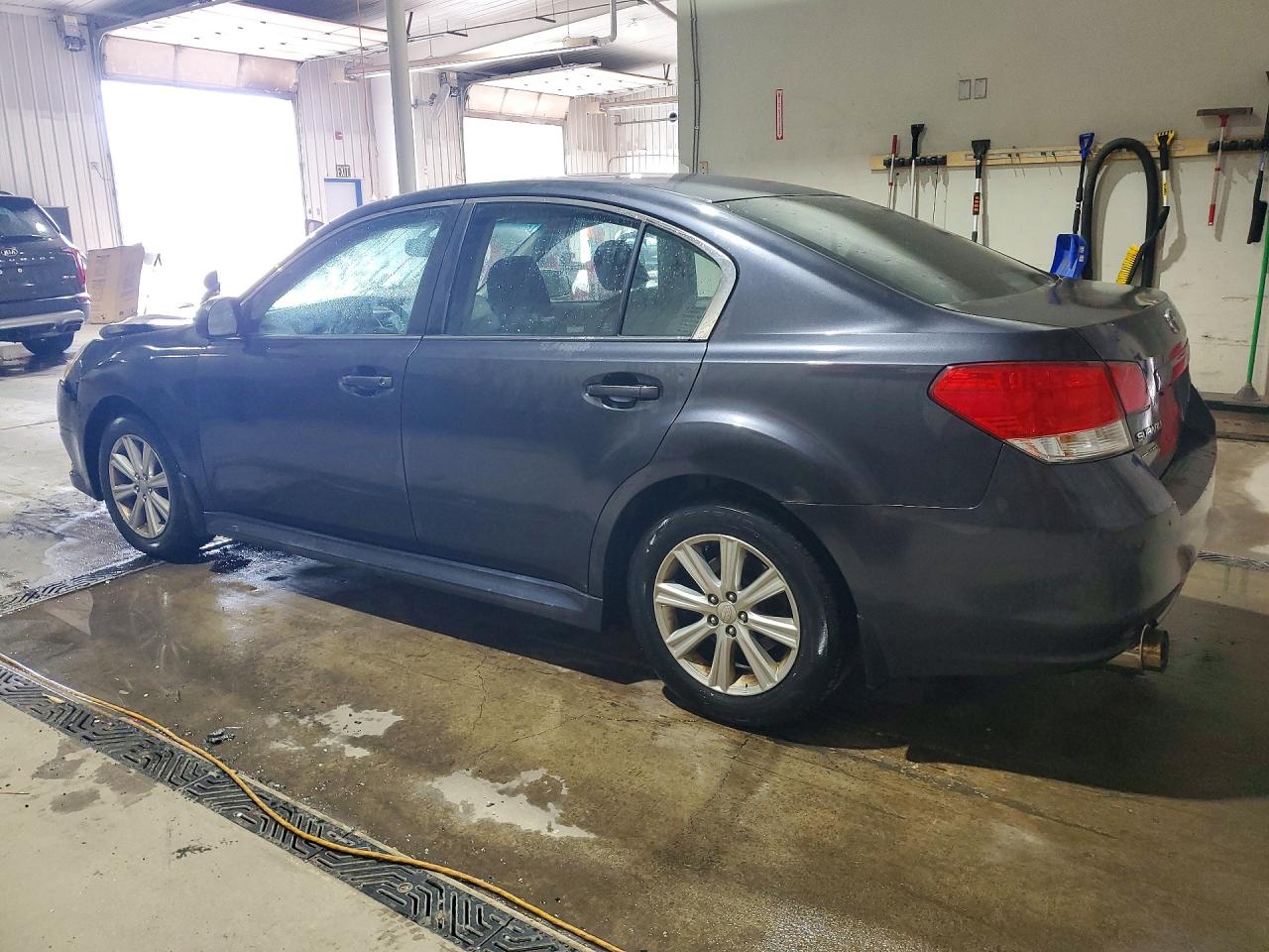 2012 Subaru Legacy 2.5i Premium Gray vin: 4S3BMBC60C3023029