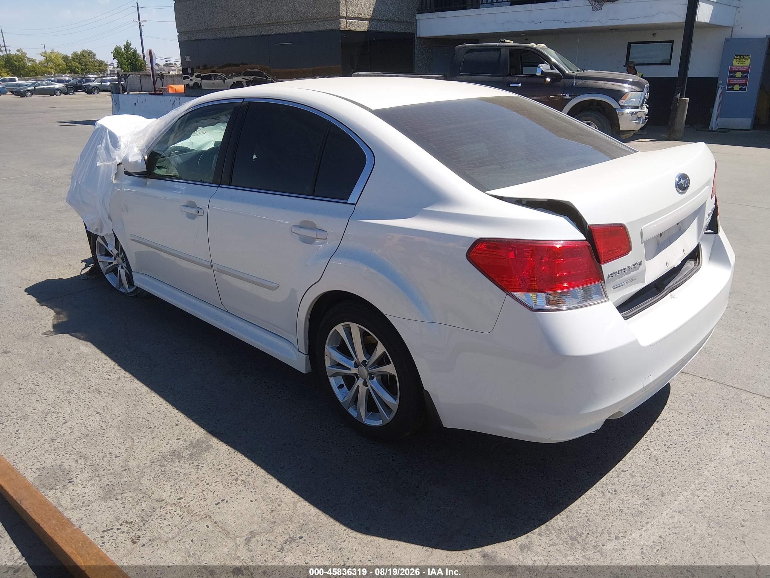 2013 Subaru Legacy 2.5i Premium White vin: 4S3BMBC60D3021198