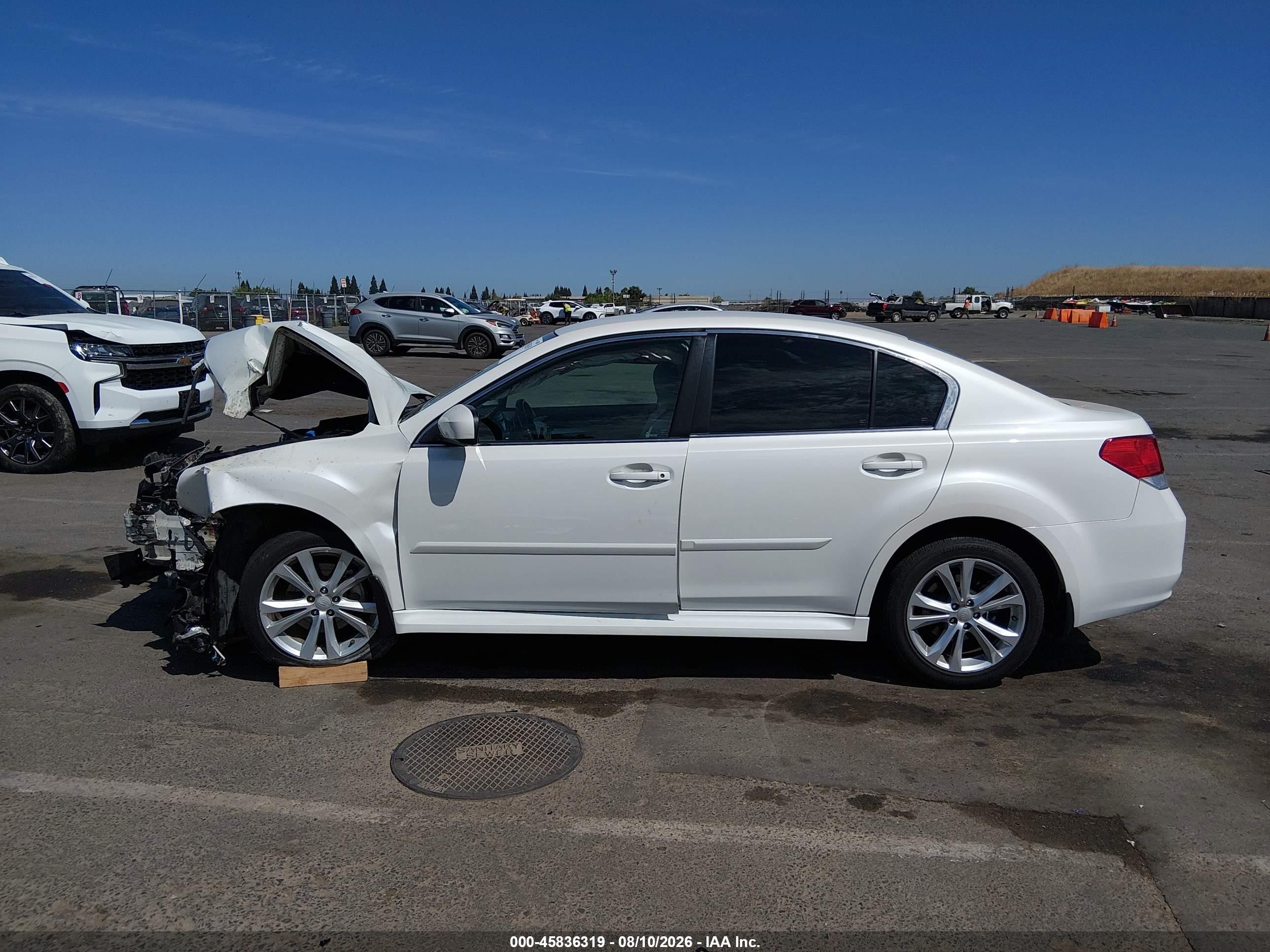 2013 Subaru Legacy 2.5i Premium White vin: 4S3BMBC60D3021198