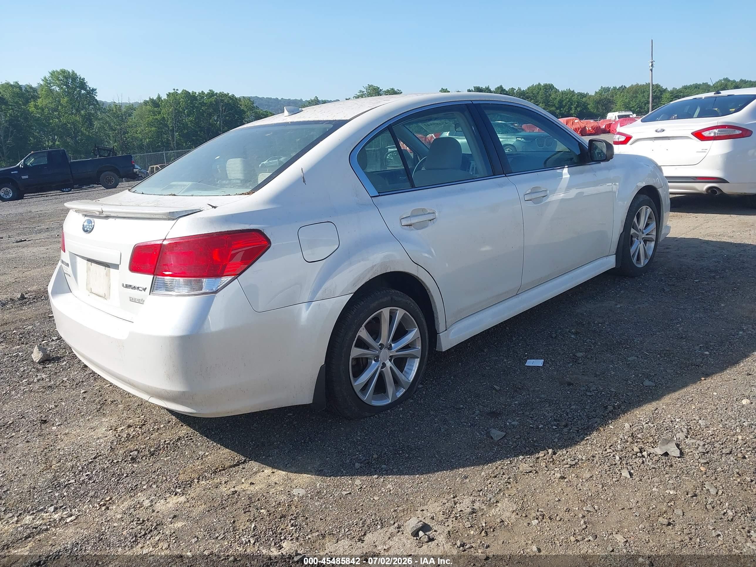 2014 Subaru Legacy 2.5i Premium White vin: 4S3BMBC60E3006525