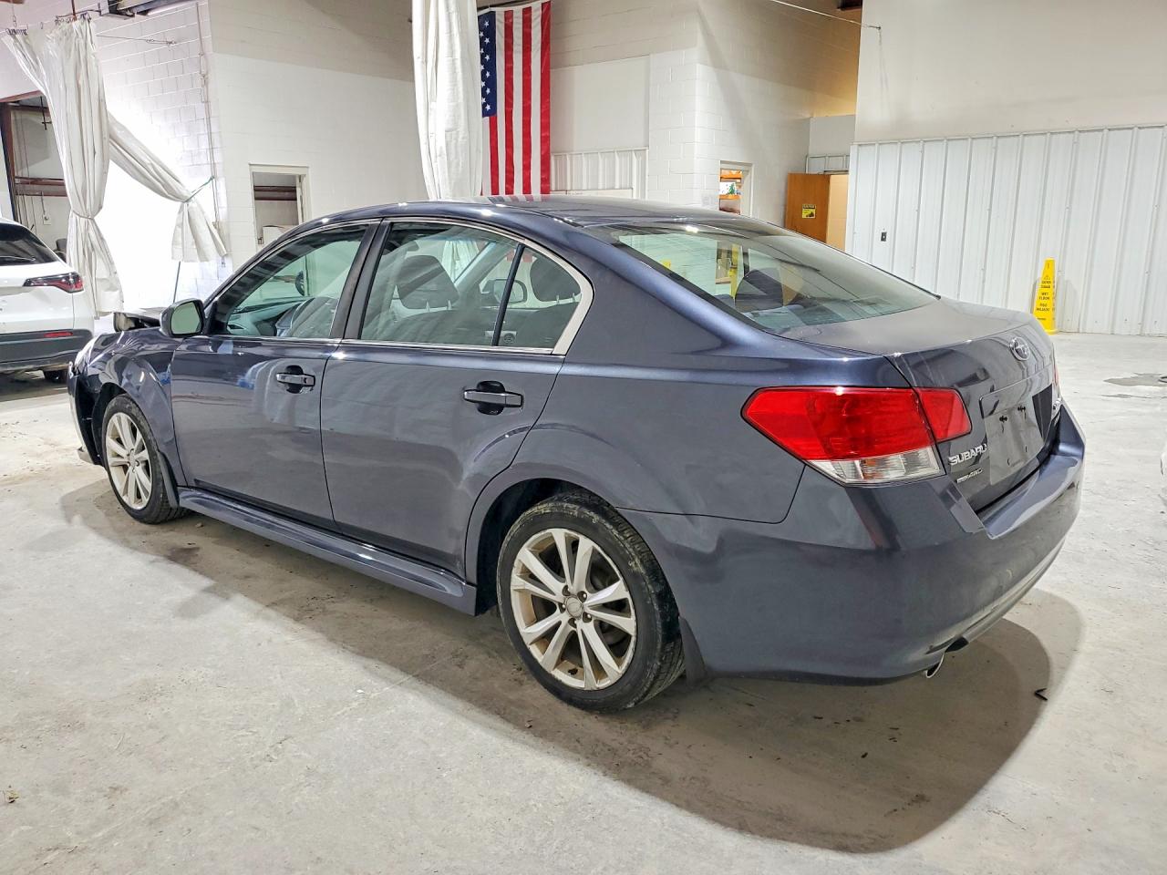 2013 Subaru Legacy 2.5i Premium Gray vin: 4S3BMBC61D3017953