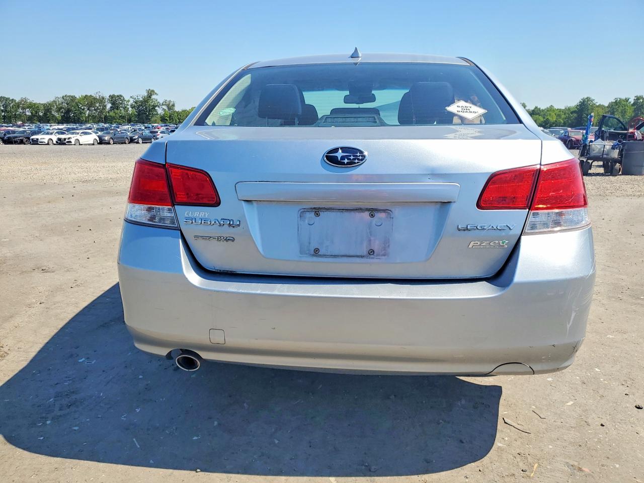 2014 Subaru Legacy 2.5i Premium Silver vin: 4S3BMBC61E3004637