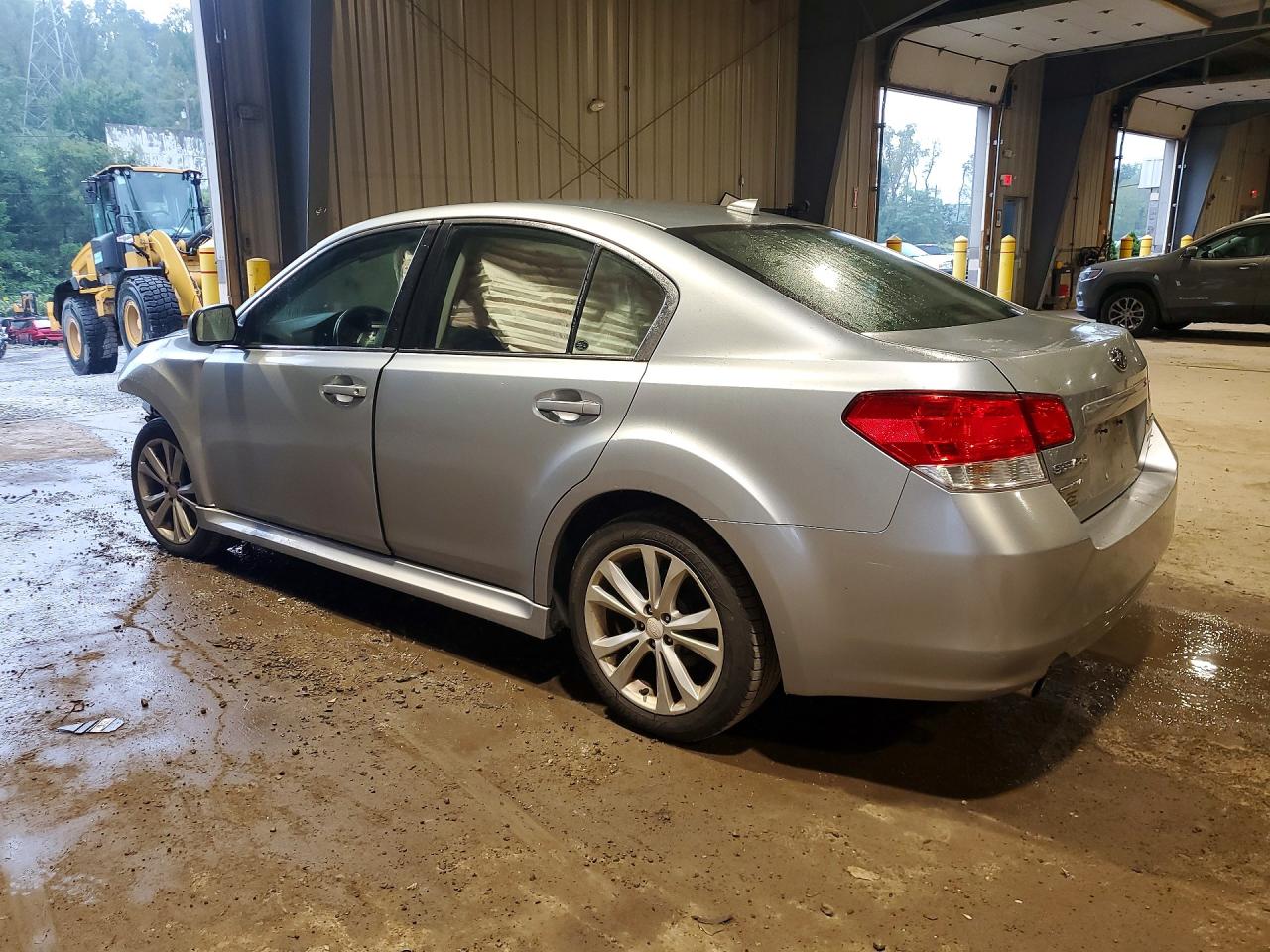 2014 Subaru Legacy 2.5i Premium Silver vin: 4S3BMBC61E3021020