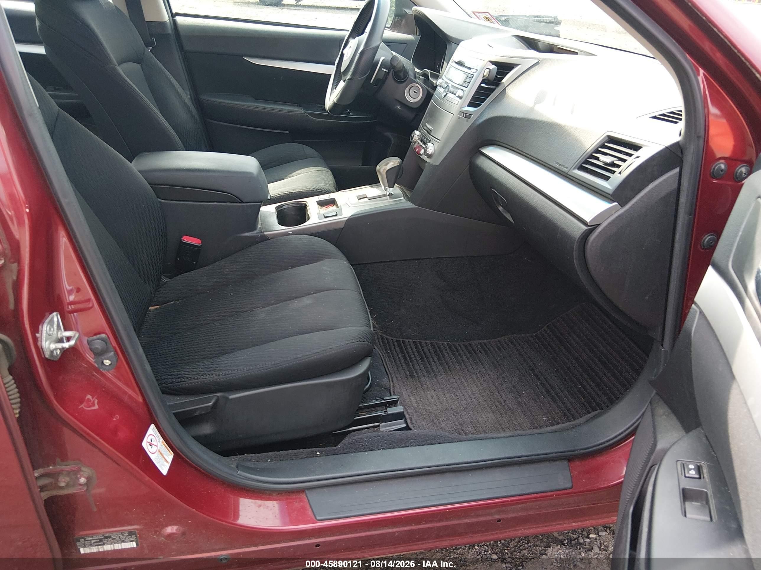 2010 Subaru Legacy 2.5i Premium Красный vin: 4S3BMBC62A3213654