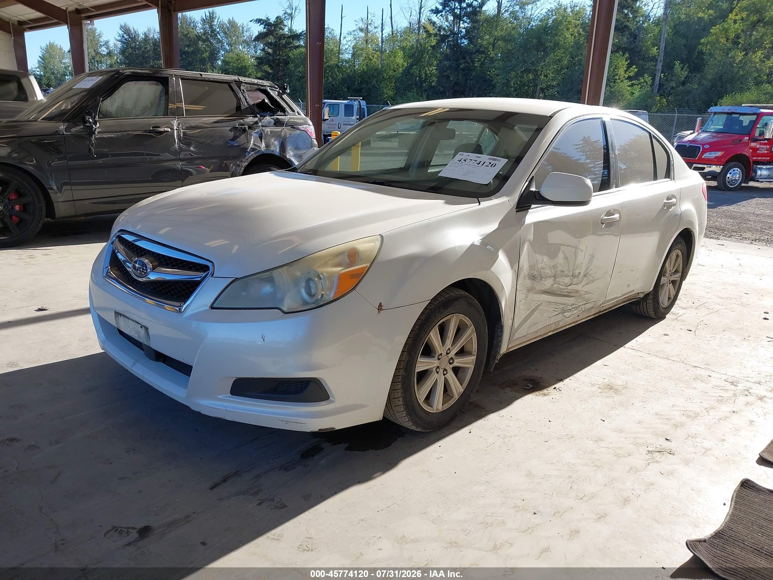 2011 Subaru Legacy 2.5i Premium White vin: 4S3BMBC62B3212537
