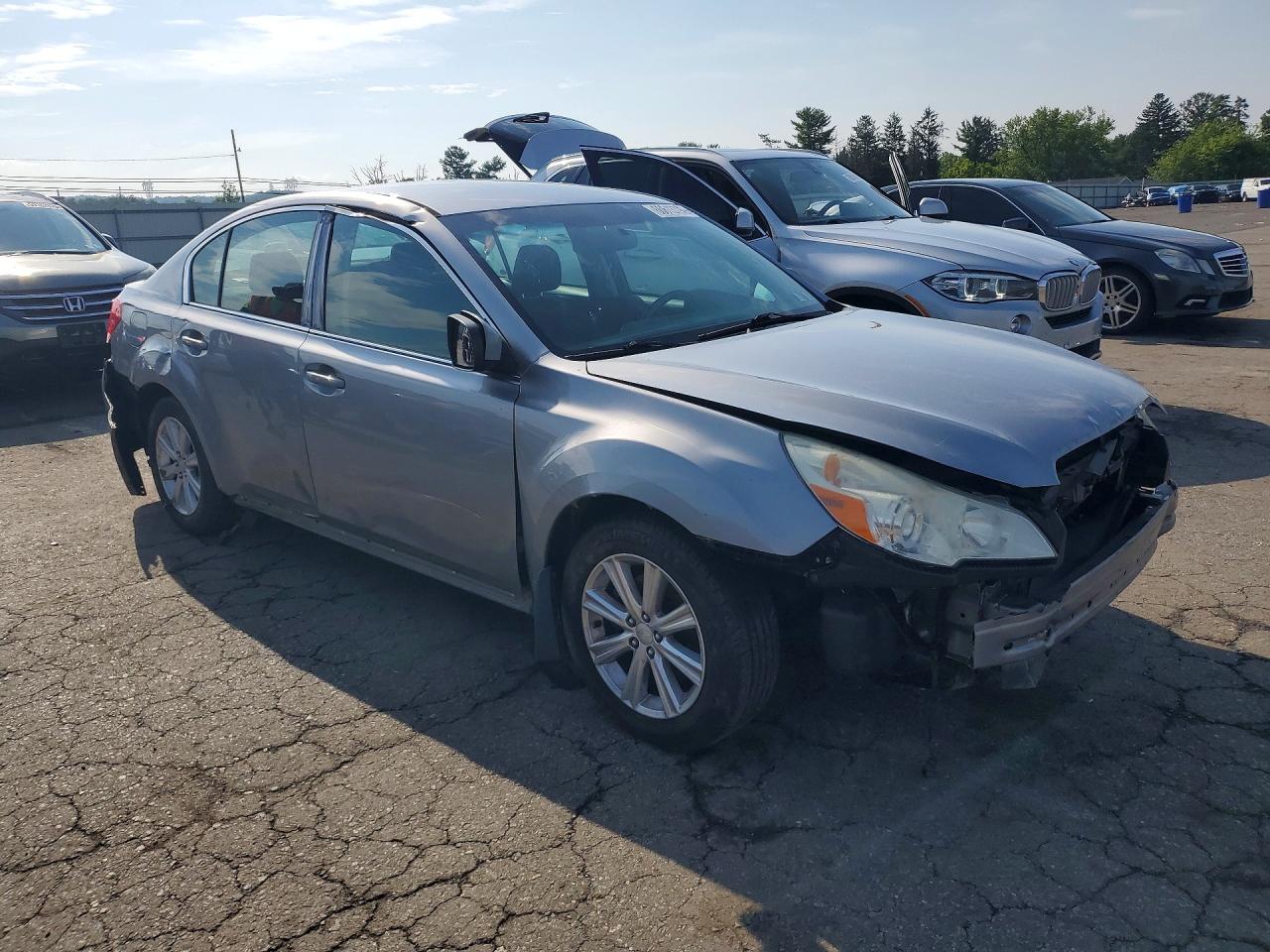 2011 Subaru Legacy 2.5i Premium Silver vin: 4S3BMBC62B3219178