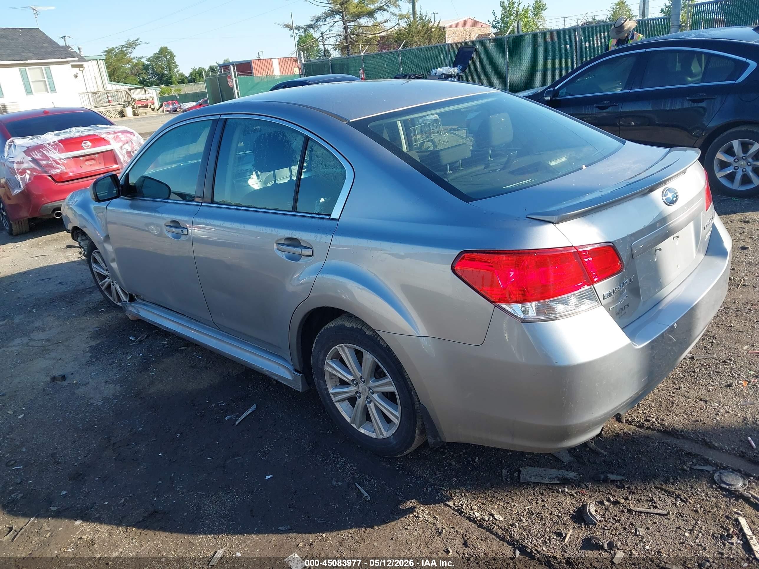 2011 Subaru Legacy 2.5i Premium Silver vin: 4S3BMBC62B3220993