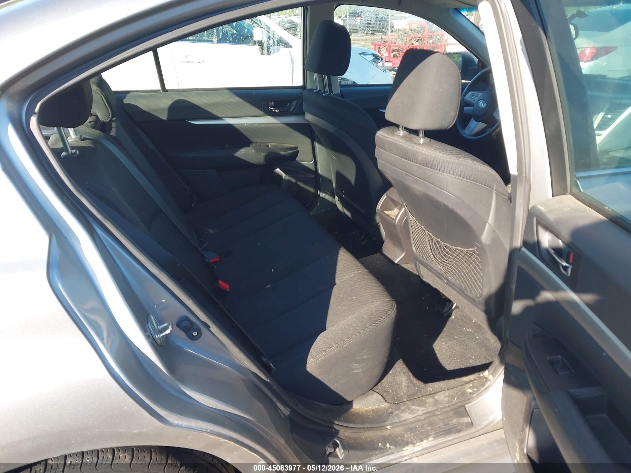 2011 Subaru Legacy 2.5i Premium Silver vin: 4S3BMBC62B3220993