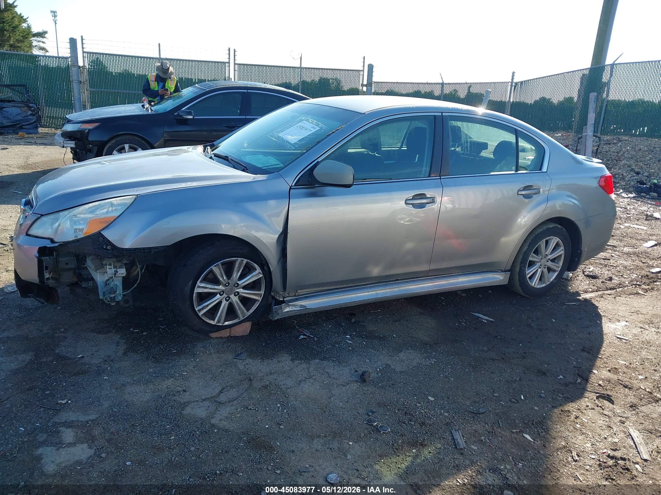 2011 Subaru Legacy 2.5i Premium Silver vin: 4S3BMBC62B3220993