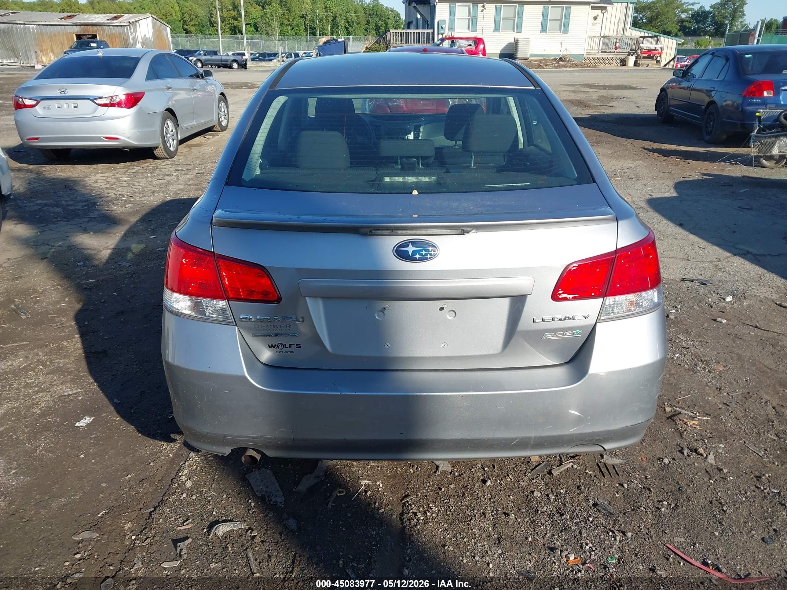 2011 Subaru Legacy 2.5i Premium Silver vin: 4S3BMBC62B3220993