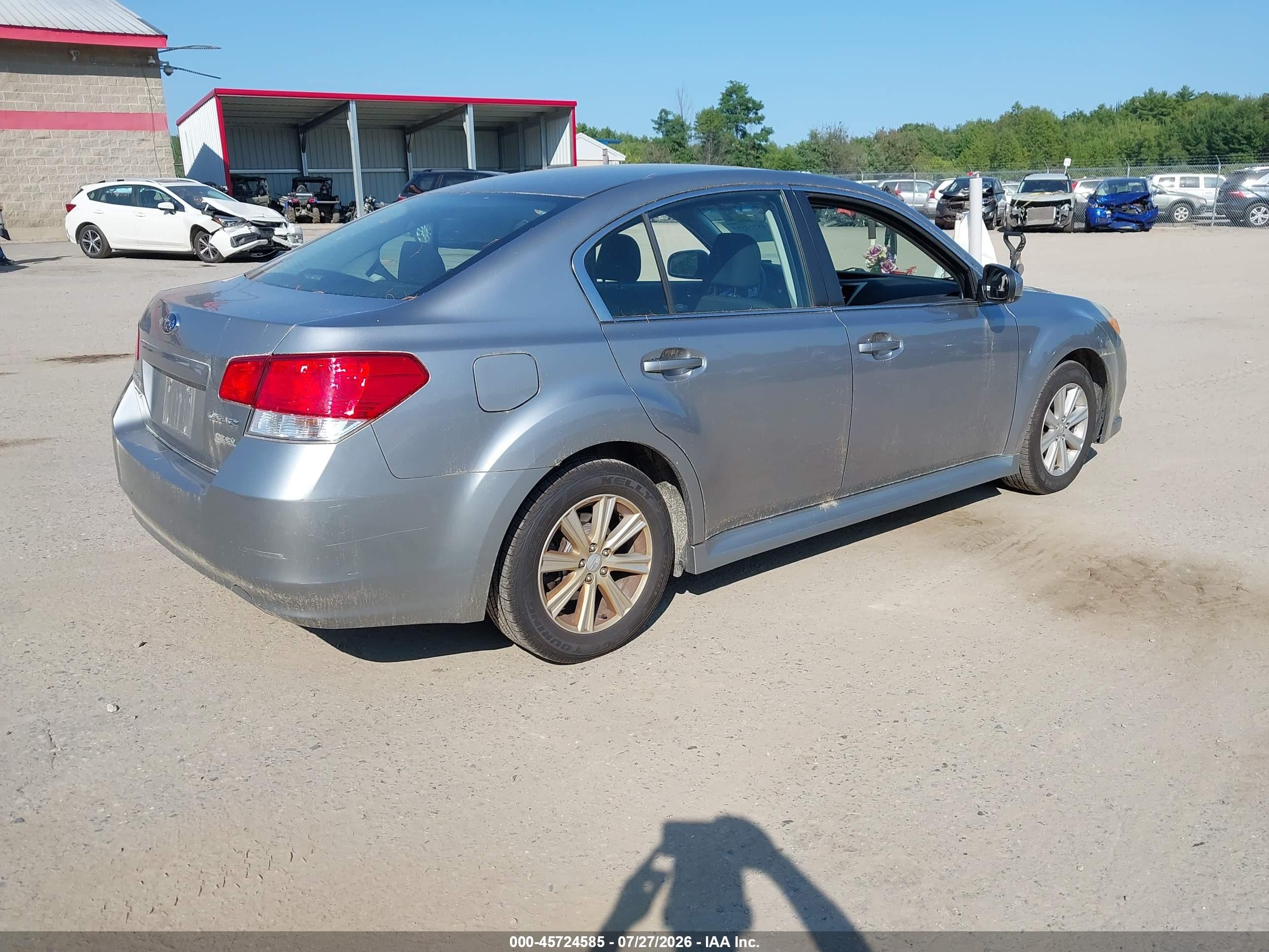2011 Subaru Legacy 2.5i Premium Серебряный vin: 4S3BMBC62B3226020