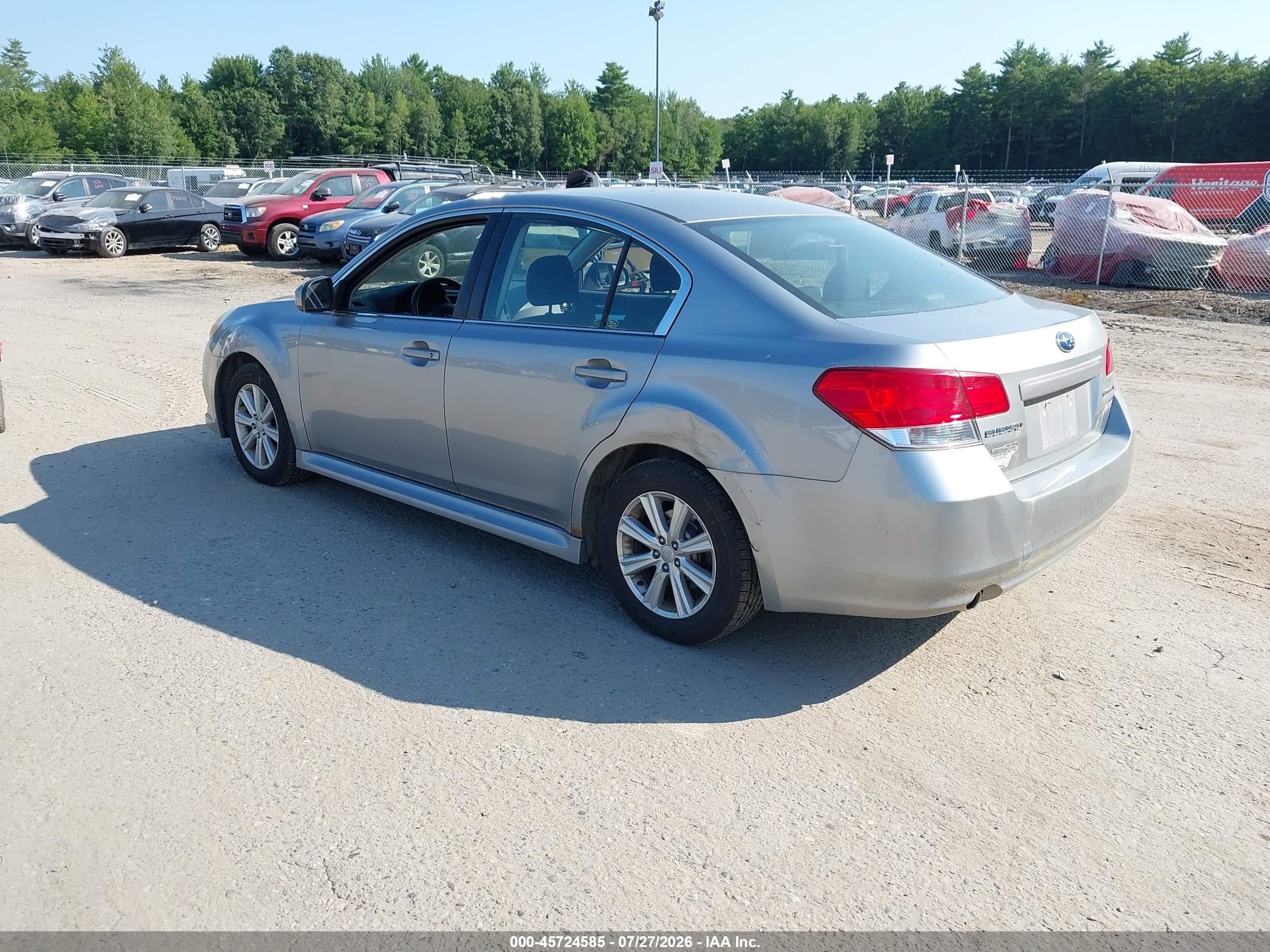 2011 Subaru Legacy 2.5i Premium Серебряный vin: 4S3BMBC62B3226020