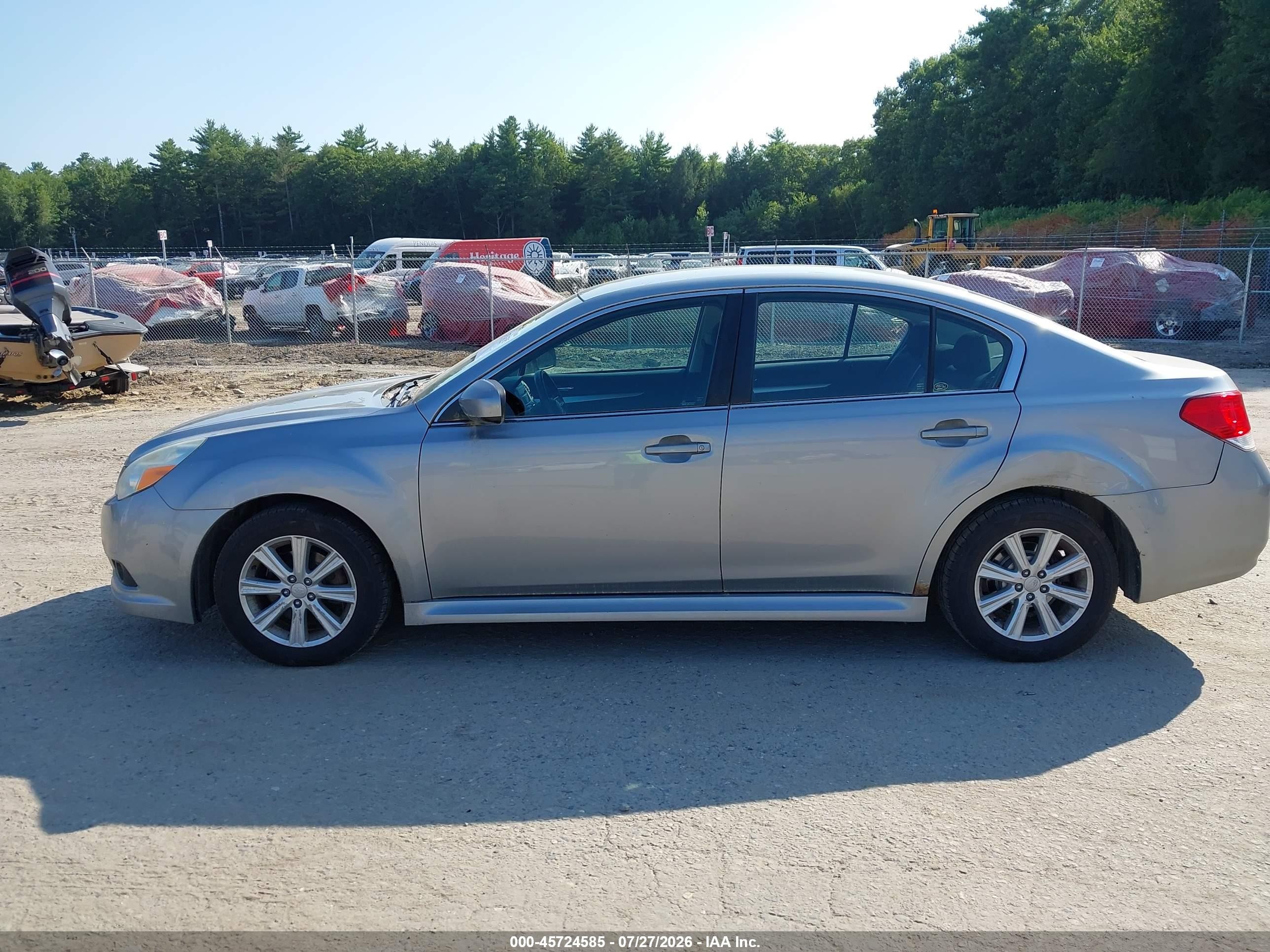 2011 Subaru Legacy 2.5i Premium Серебряный vin: 4S3BMBC62B3226020