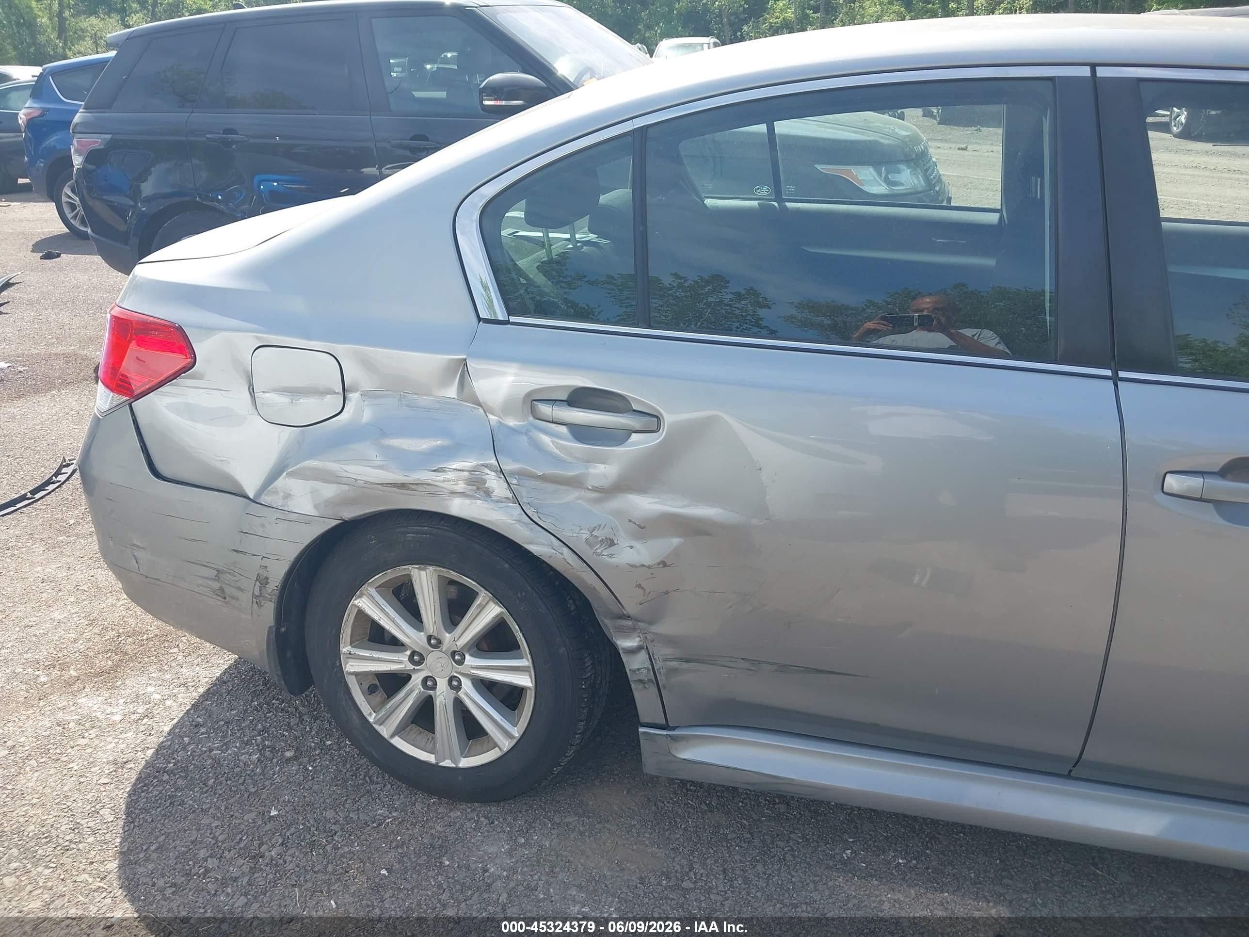 2011 Subaru Legacy 2.5i Premium Серый vin: 4S3BMBC62B3226325