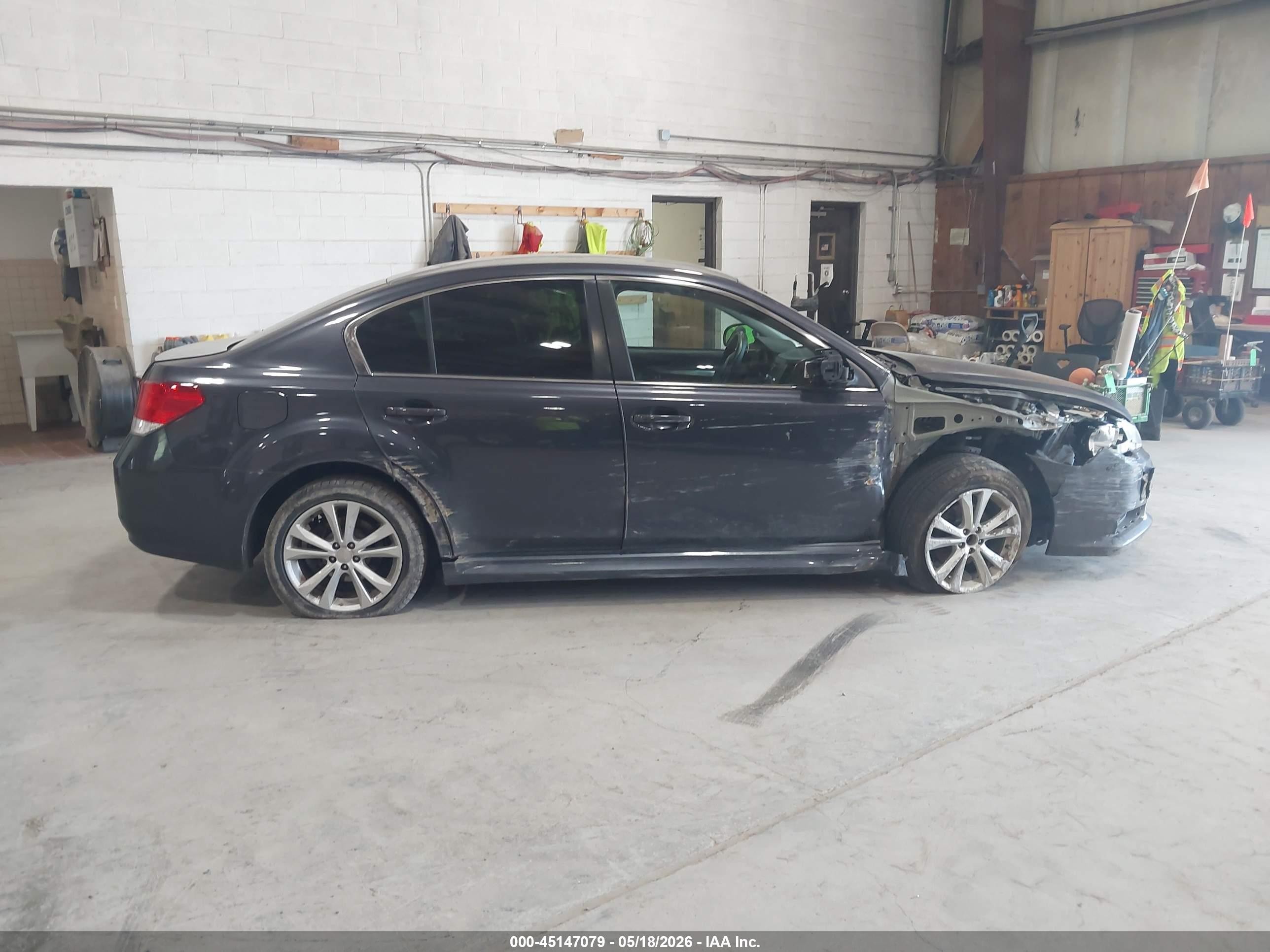 2013 Subaru Legacy 2.5i Premium Gray vin: 4S3BMBC62D3047592