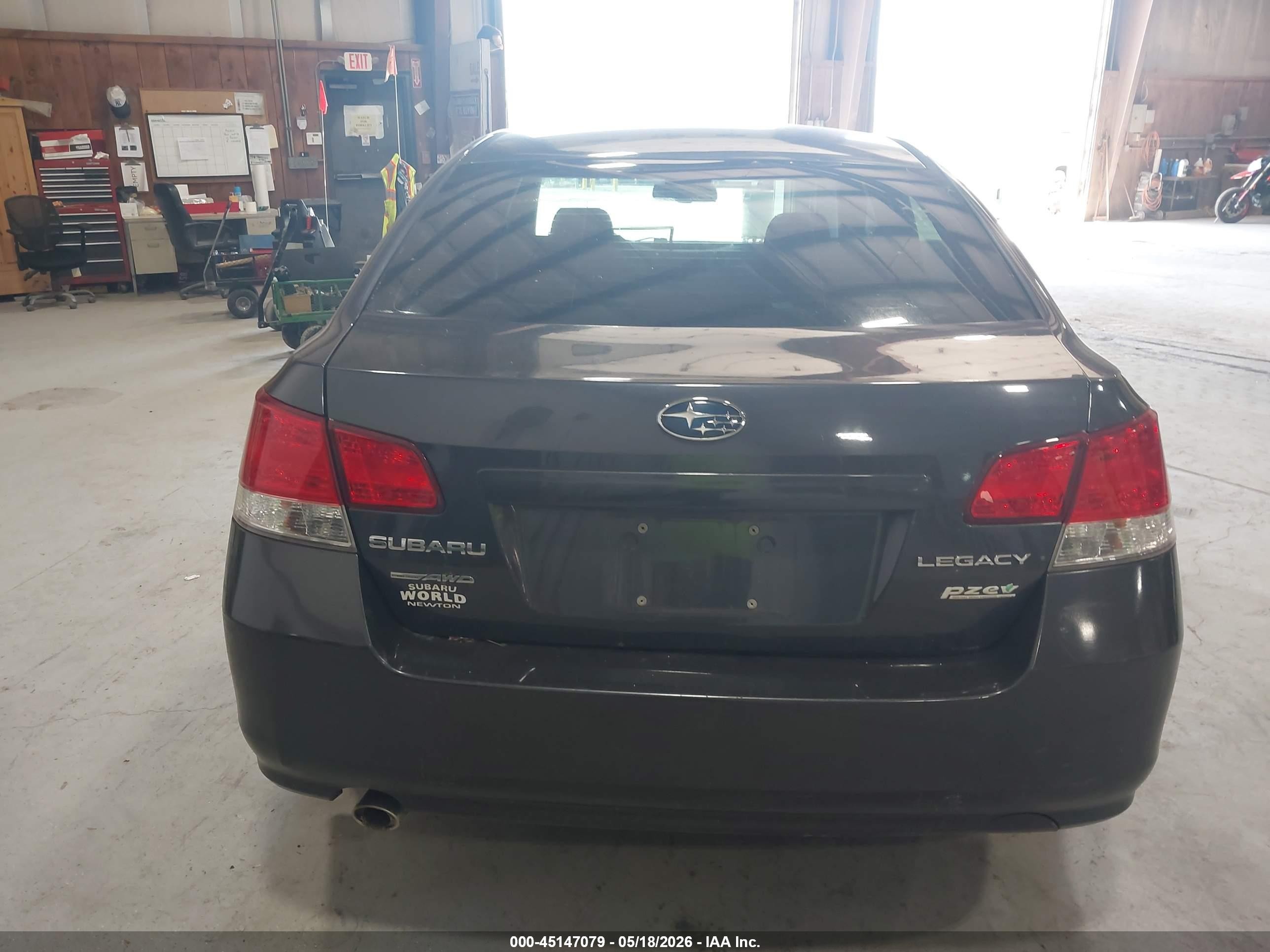 2013 Subaru Legacy 2.5i Premium Gray vin: 4S3BMBC62D3047592