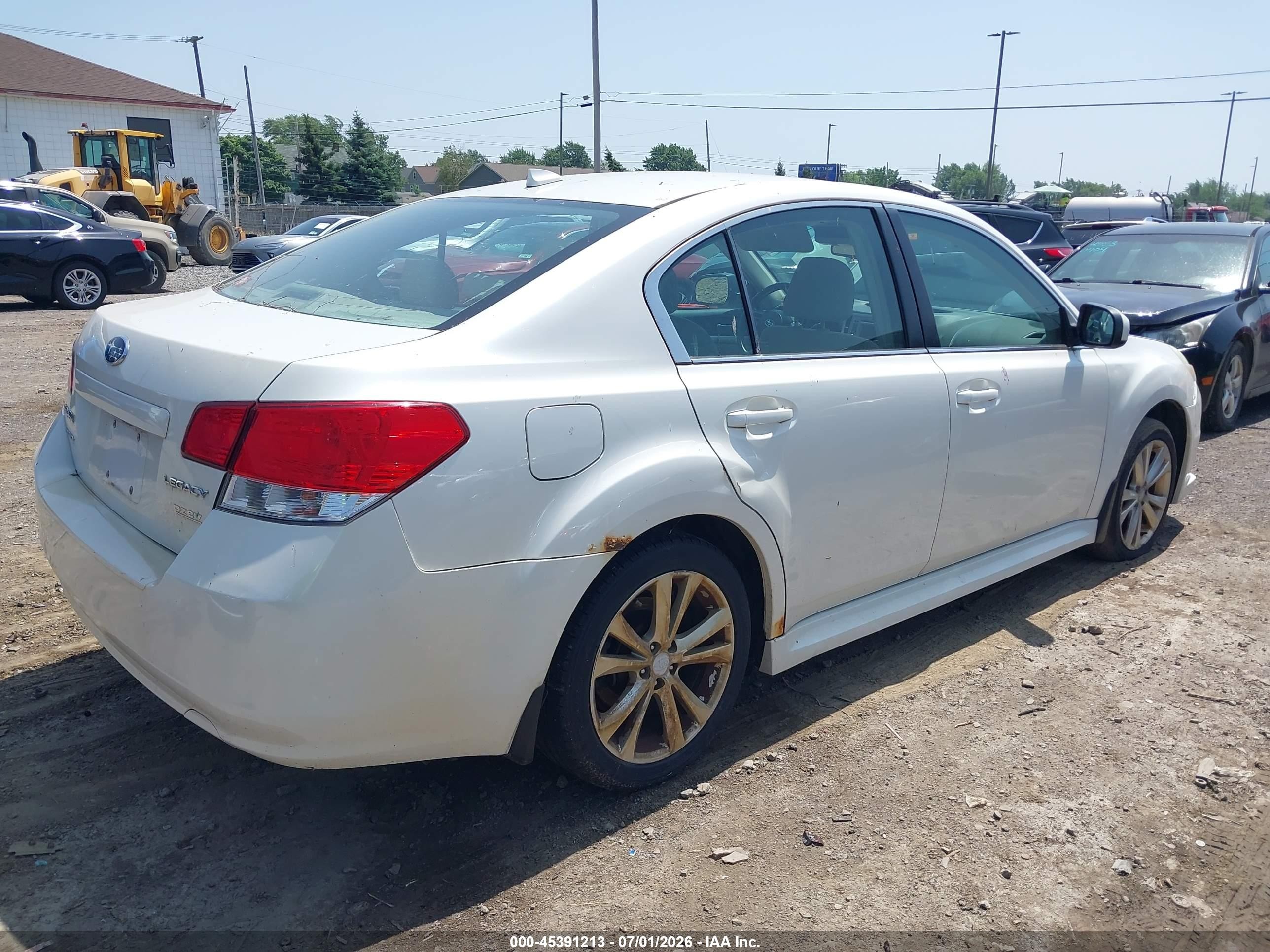 2014 Subaru Legacy 2.5i Premium White vin: 4S3BMBC62E3011497