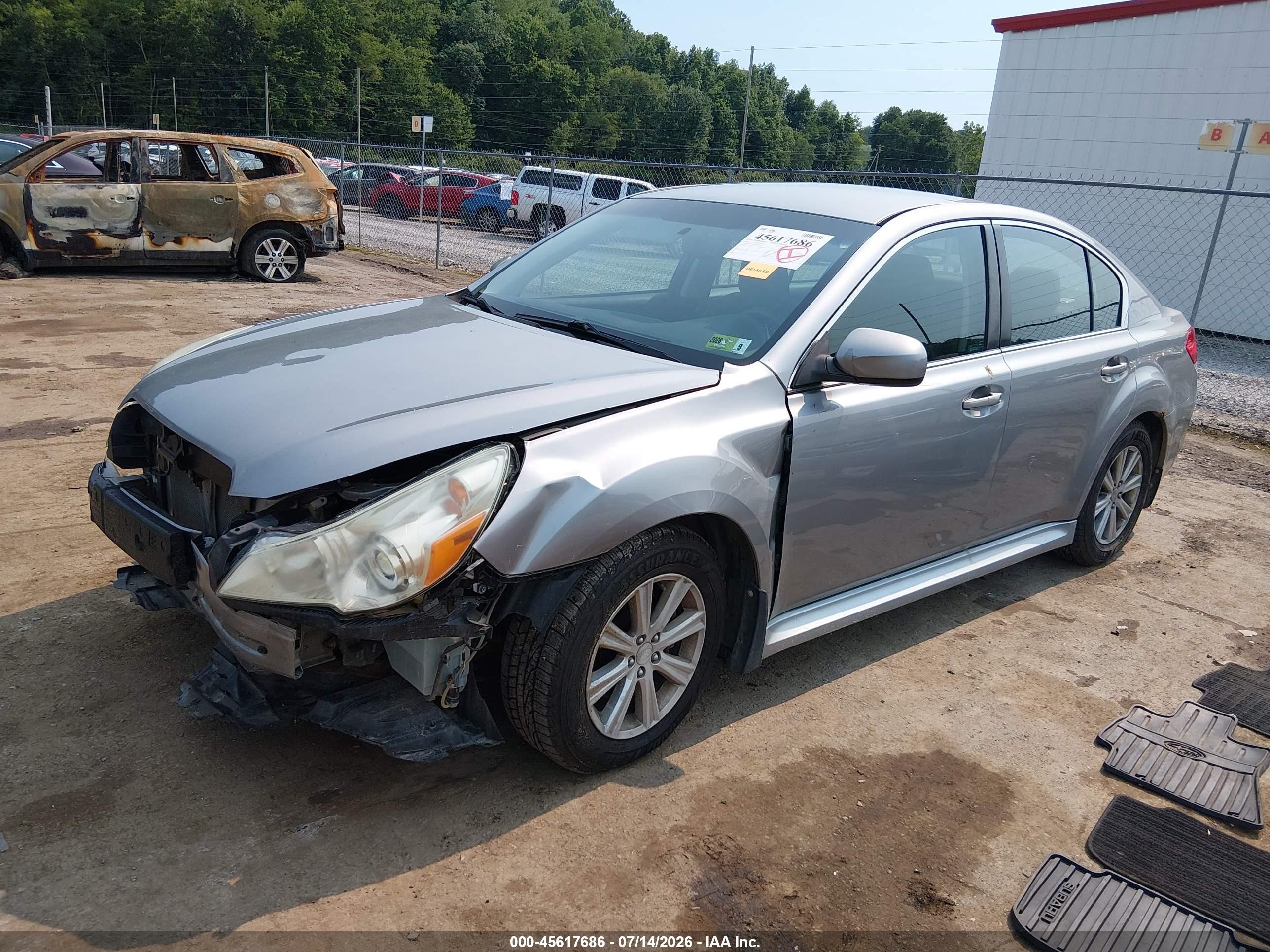2011 Subaru Legacy 2.5i Premium Silver vin: 4S3BMBC63B3222476