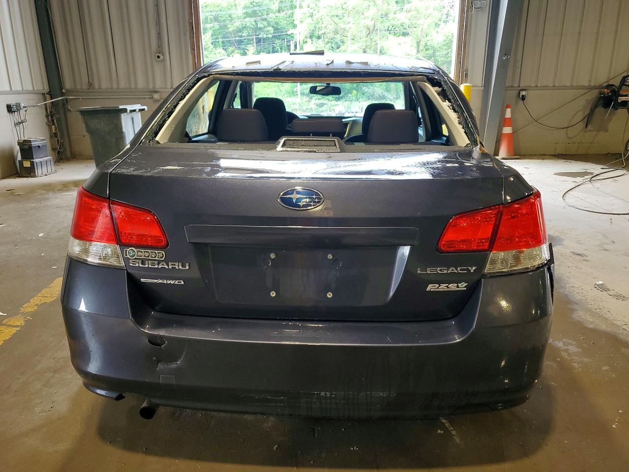 2011 Subaru Legacy 2.5i Premium Серый vin: 4S3BMBC63B3229380