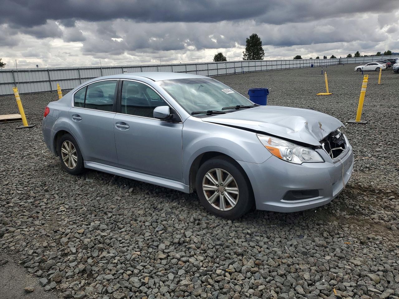 2012 Subaru Legacy 2.5i Premium Silver vin: 4S3BMBC63C3042903