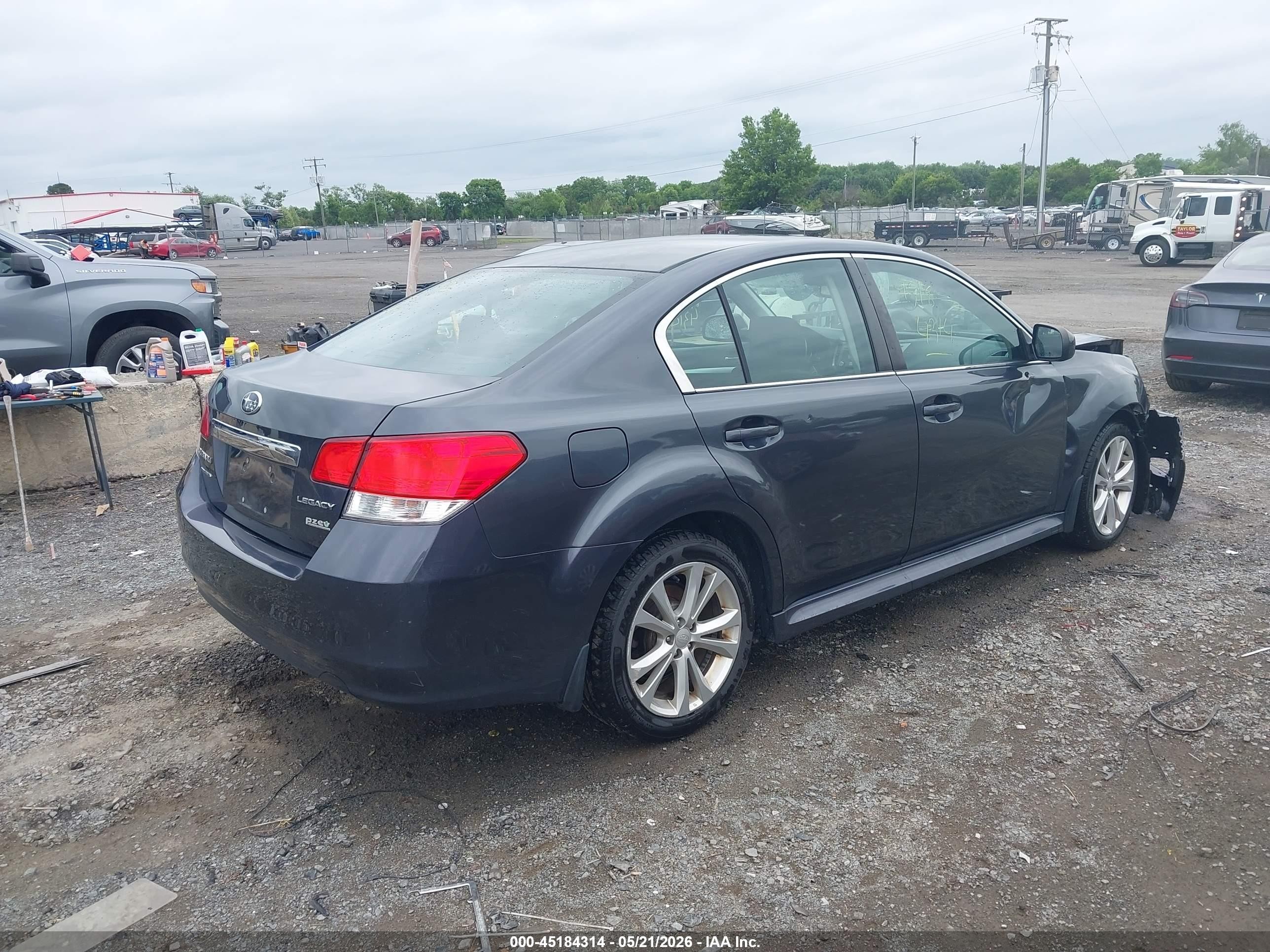 2013 Subaru Legacy 2.5i Premium Серый vin: 4S3BMBC63D3010454