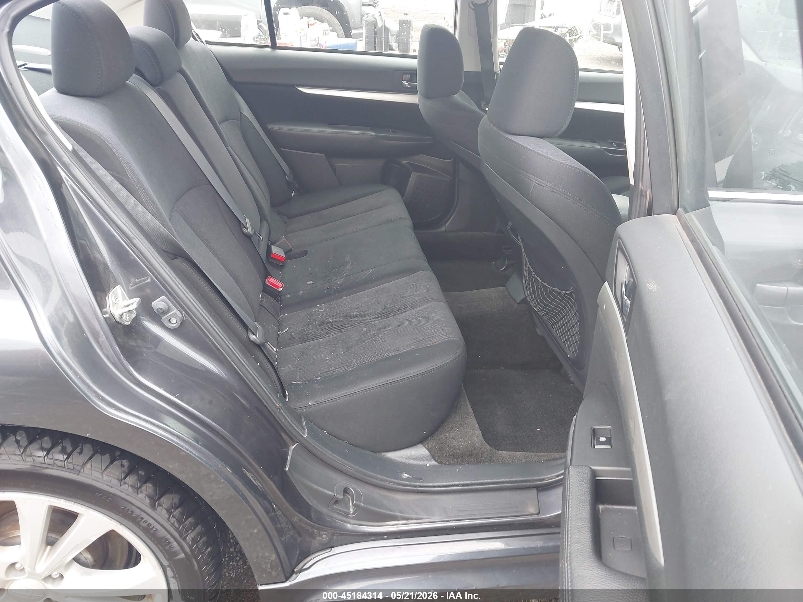 2013 Subaru Legacy 2.5i Premium Серый vin: 4S3BMBC63D3010454